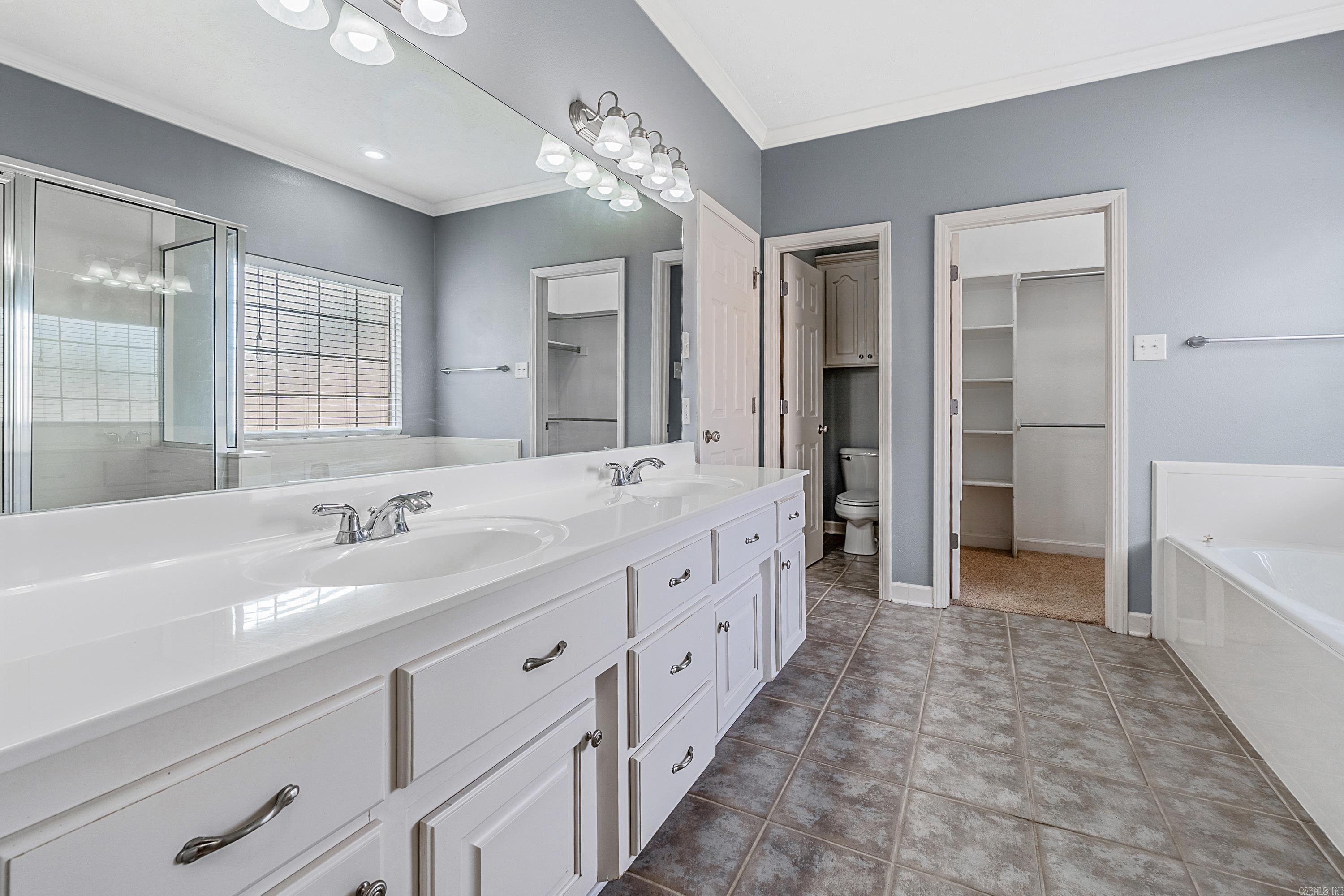 THE WILLOWS - Residential