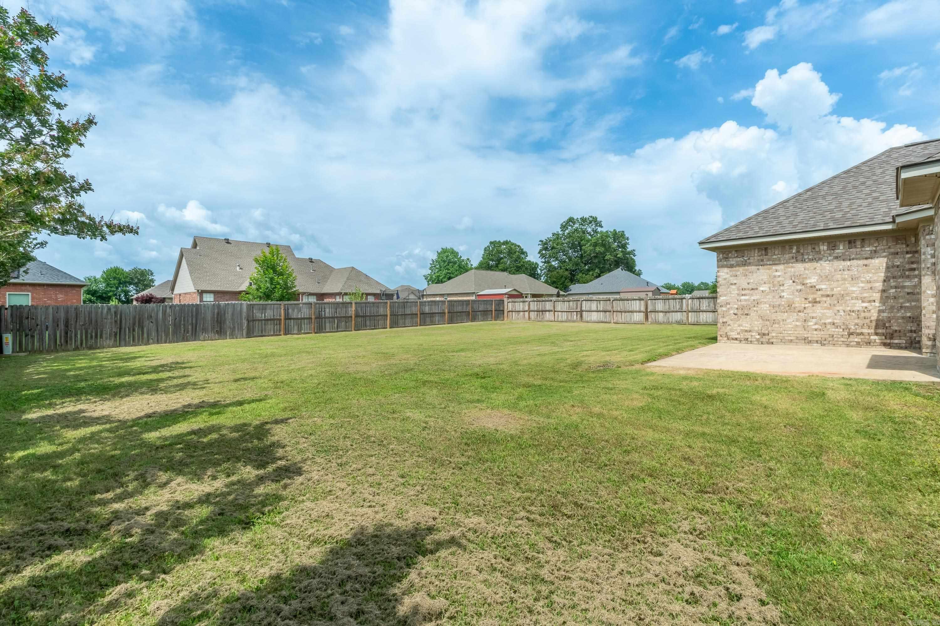 THE WILLOWS - Residential