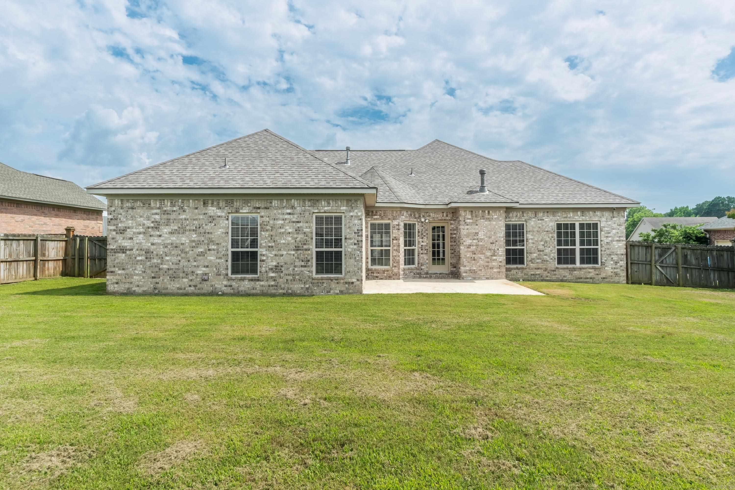 THE WILLOWS - Residential