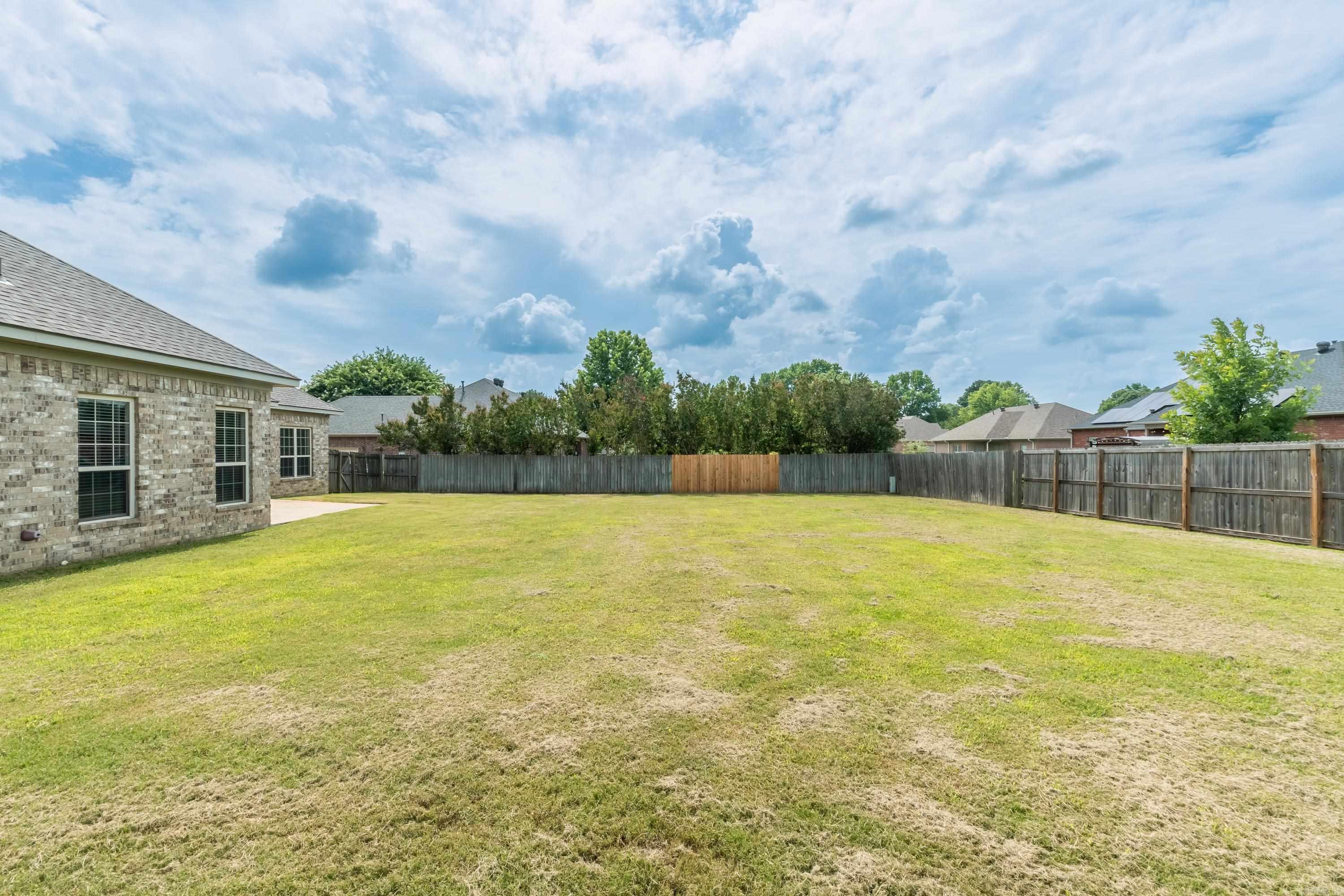 THE WILLOWS - Residential