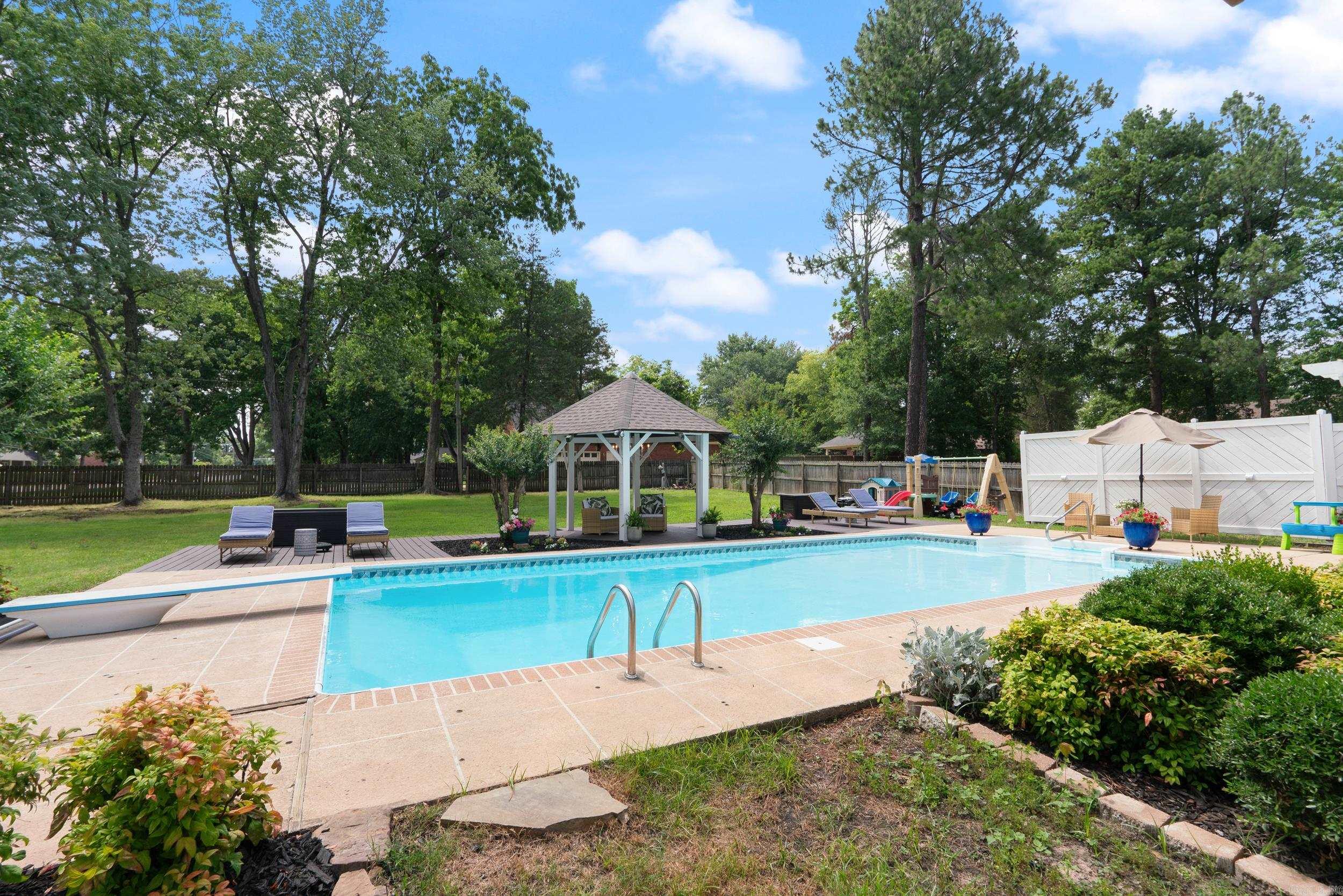 JEFFERSON PLACE - Residential