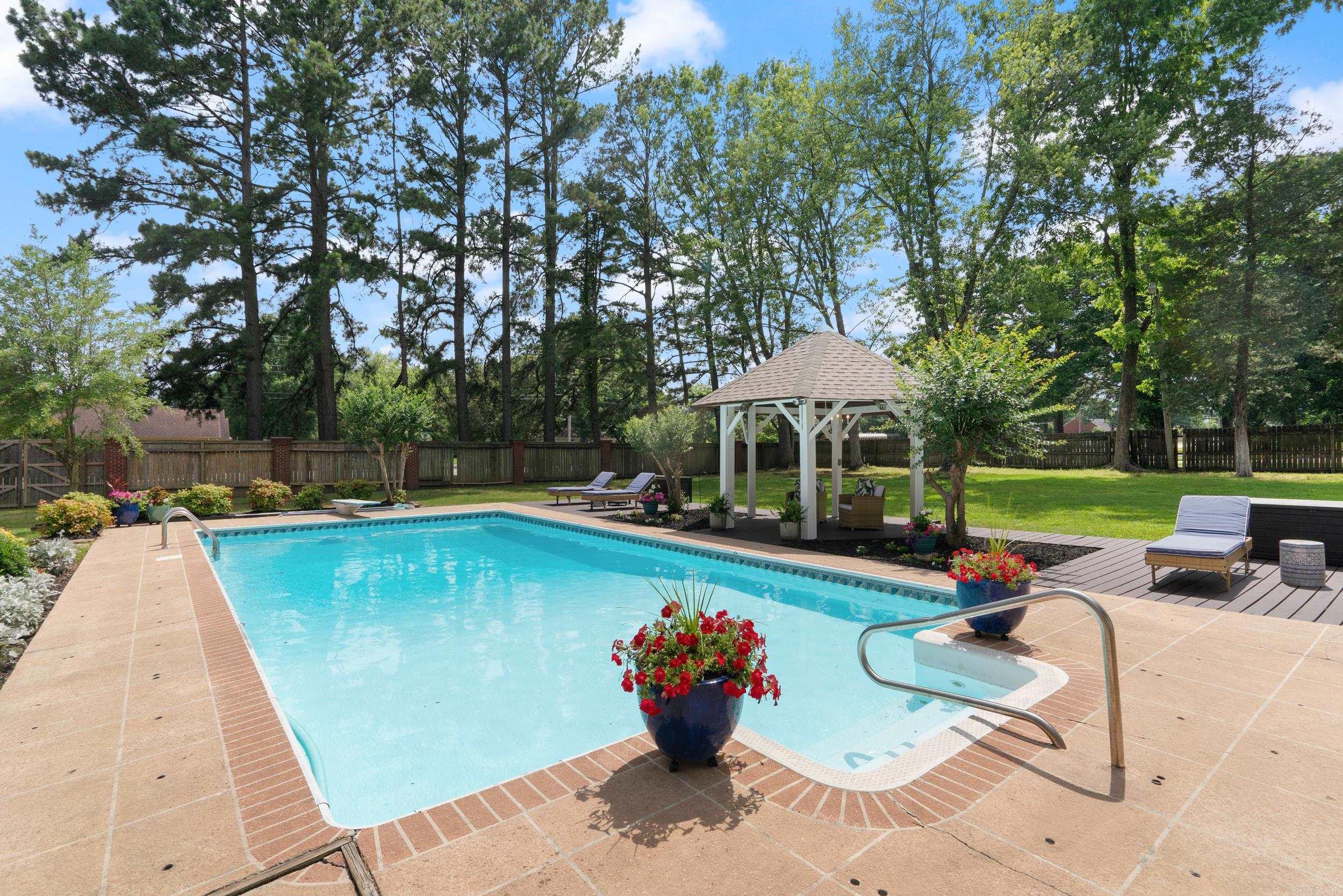 JEFFERSON PLACE - Residential