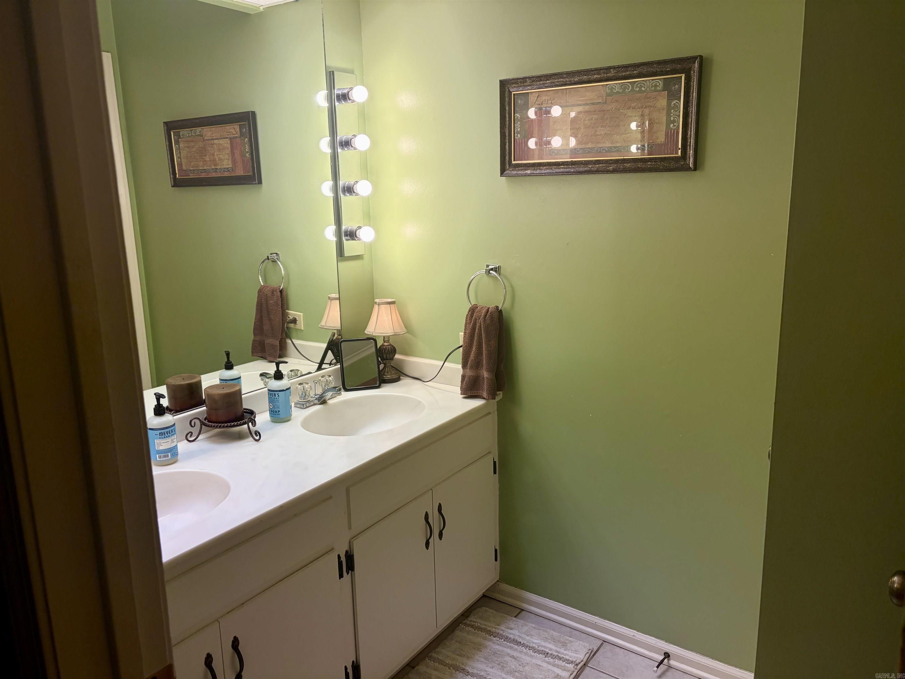 HICKORY RIDGE - Residential