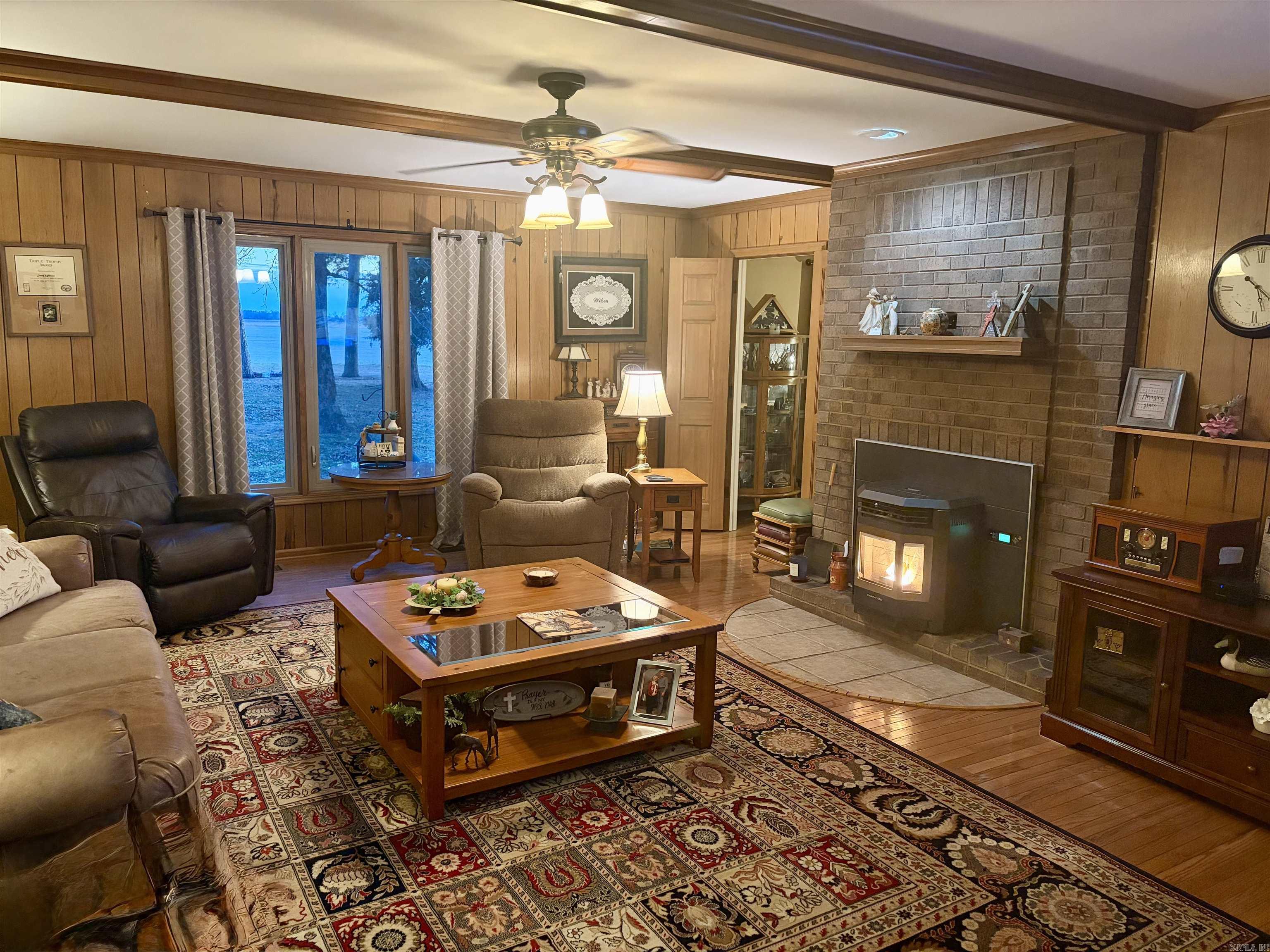 HICKORY RIDGE - Residential