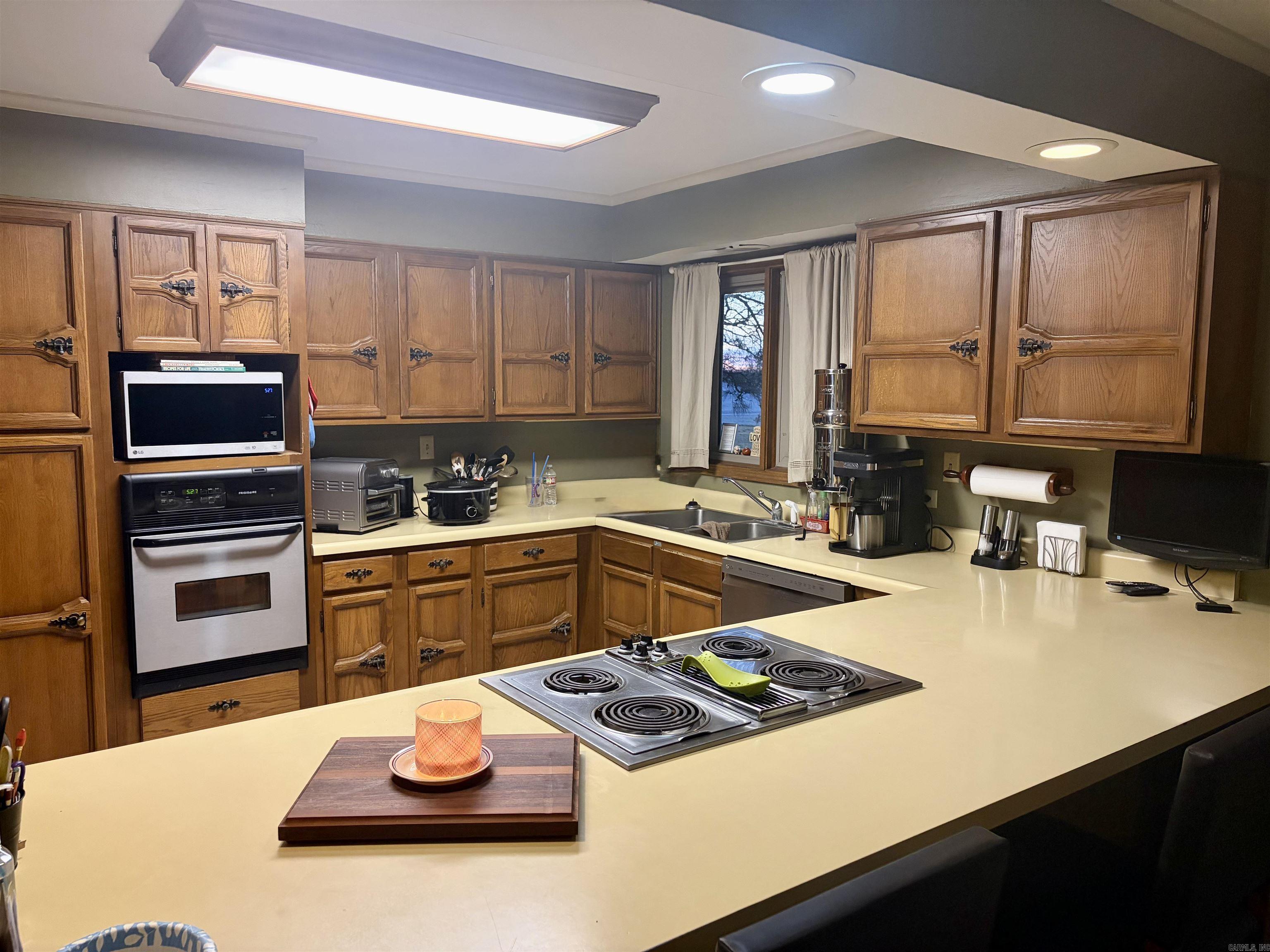 HICKORY RIDGE - Residential