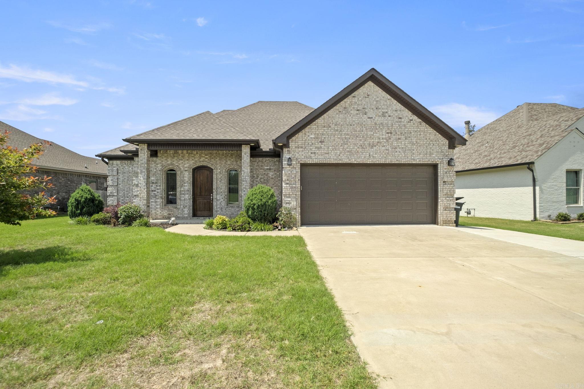 Gorgeous Sherwood home! Kitchen has lots of drawers with a Huge Island. Wood look tile flooring throughout living, dining, kitchen and bath areas. Covered back patio with ceiling fan, gas hook up for your grill. Check out the storage room in garage!! Pets with approval and restrictions/fees. No smoking in home or garage. Application/Background check/security deposit/renter's insurance required.
