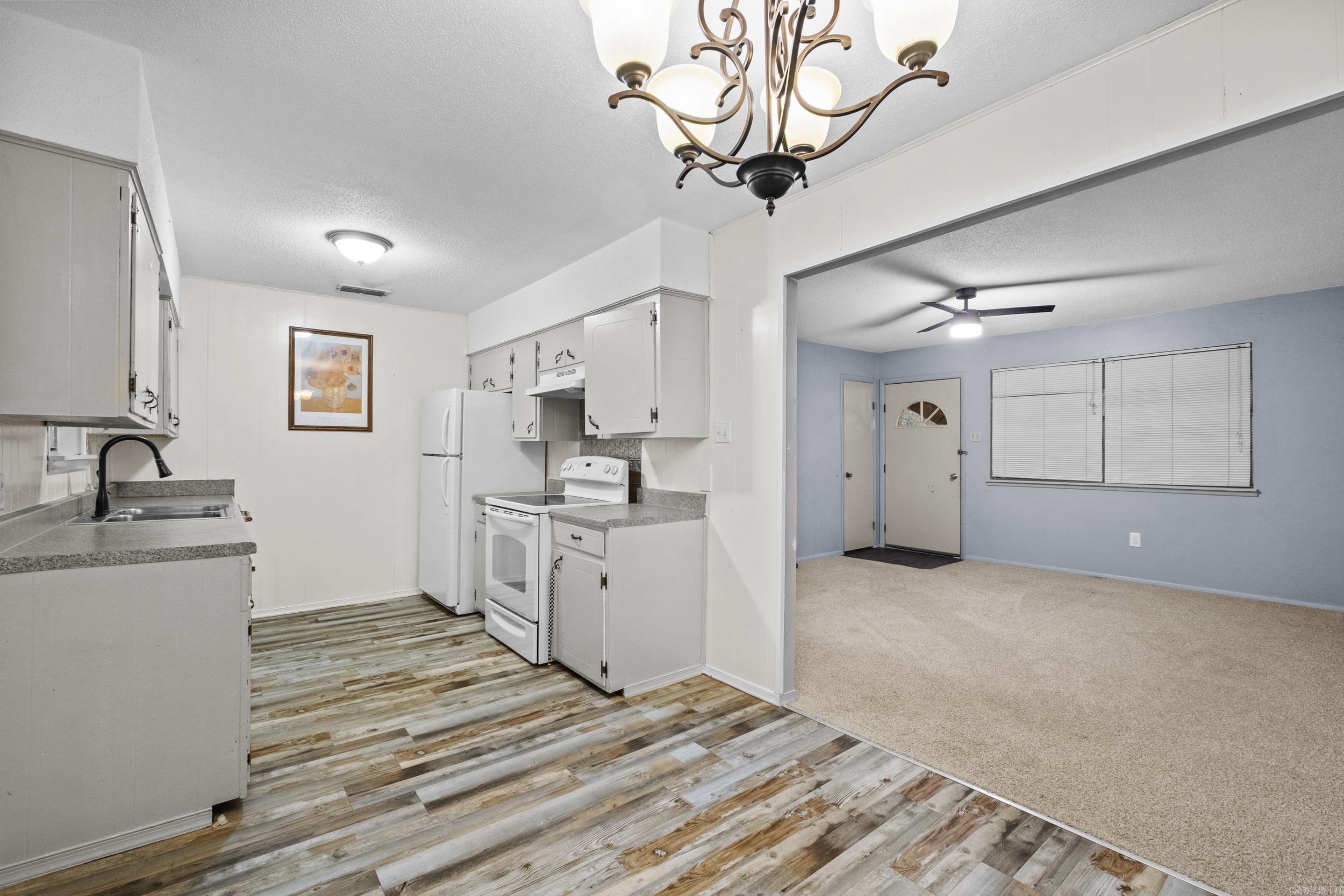 Pinnacle View - Residential