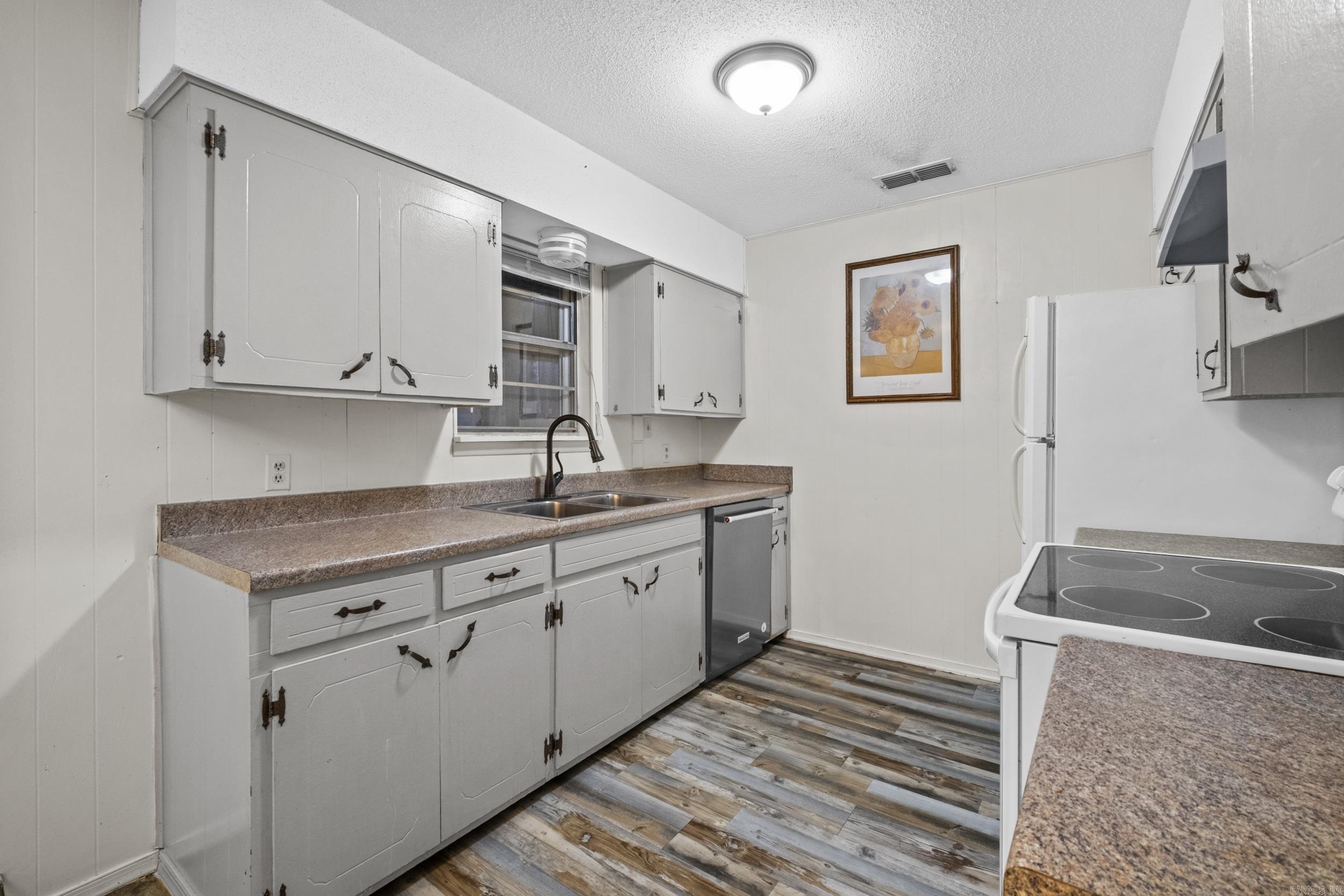 Pinnacle View - Residential