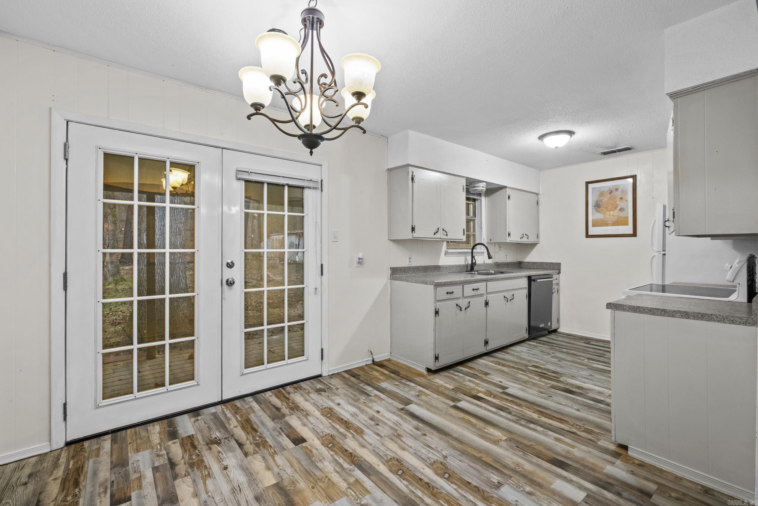 Pinnacle View - Residential