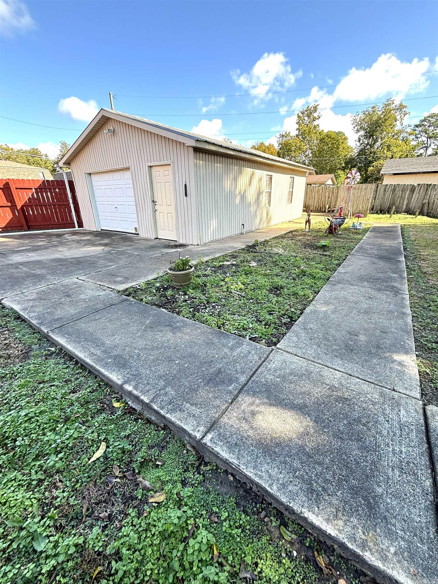 I BLOCK - Residential