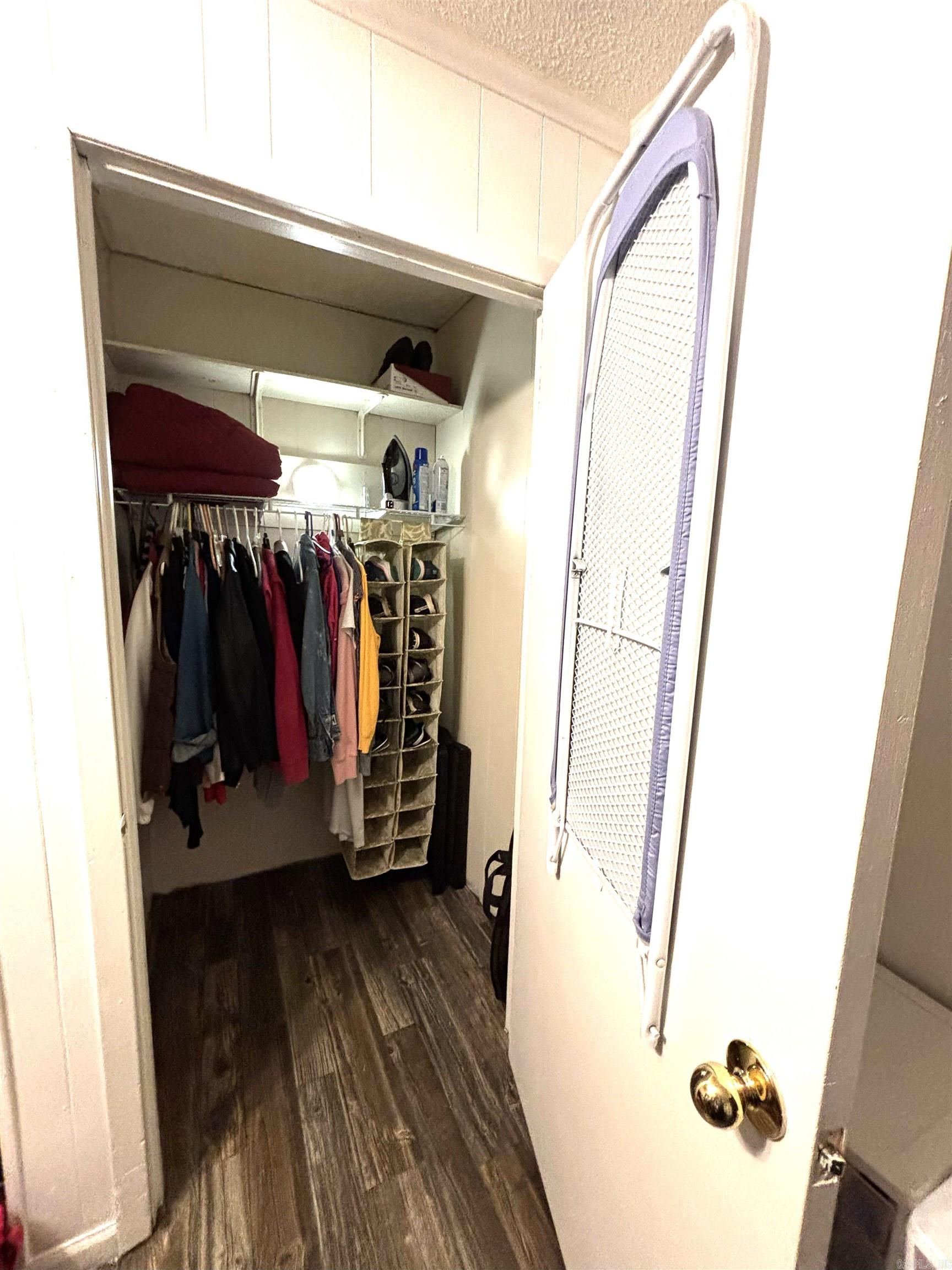 I BLOCK - Residential