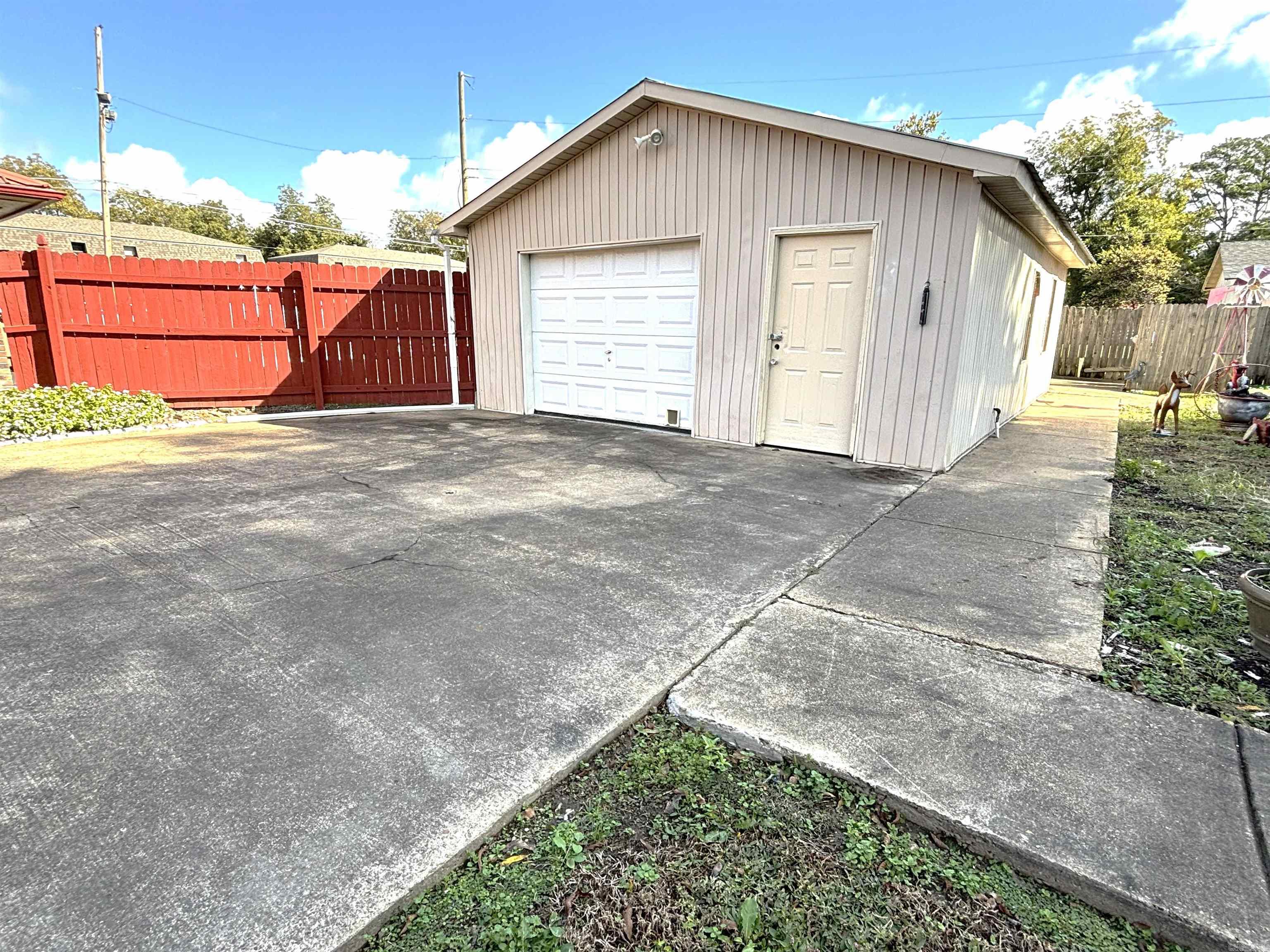 I BLOCK - Residential