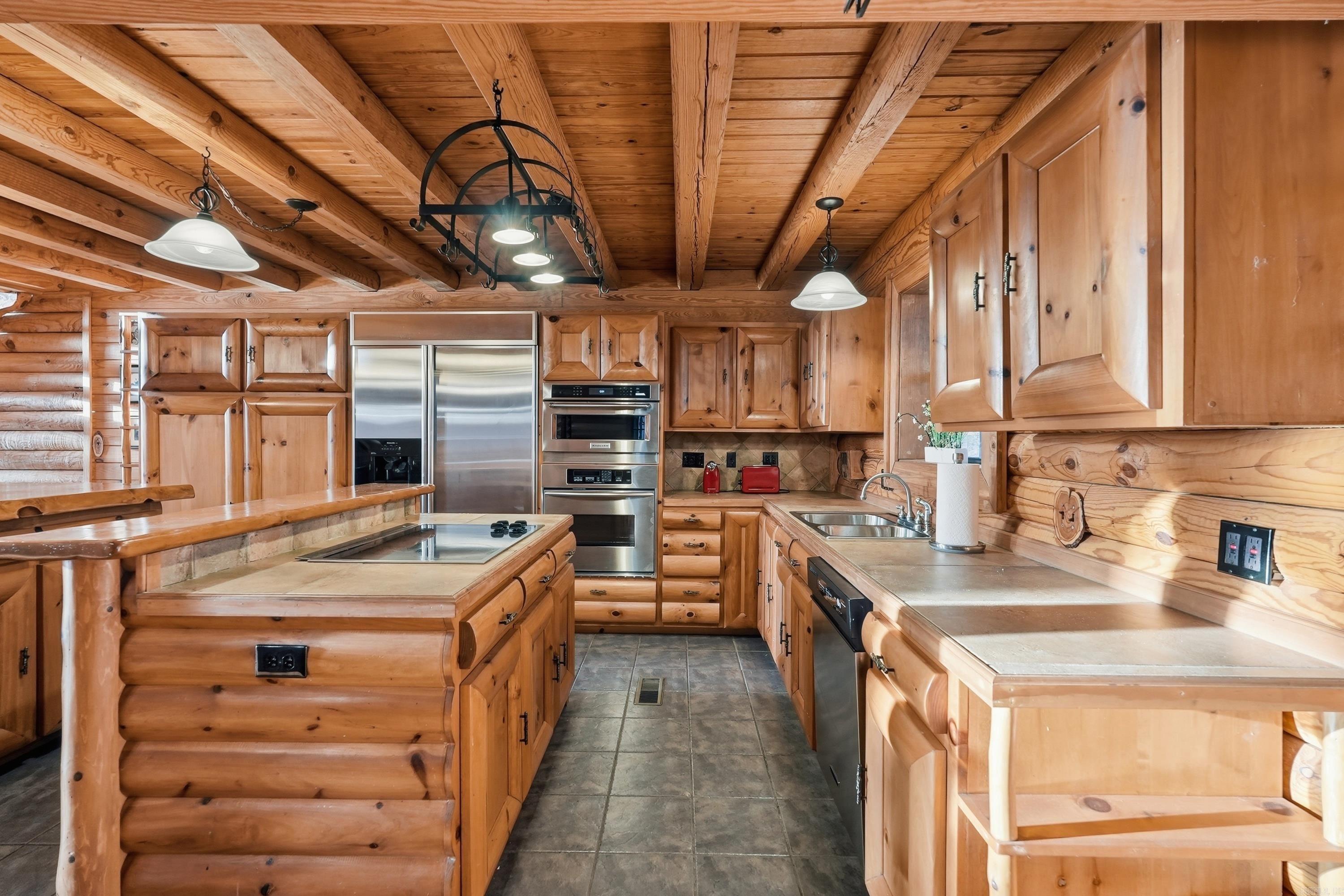 Watersedge Estates - Residential