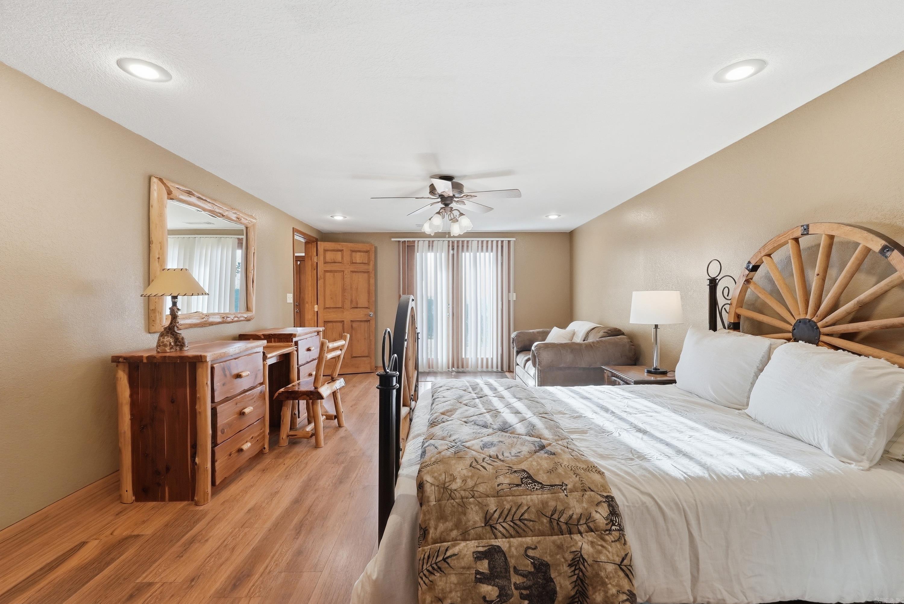 Watersedge Estates - Residential