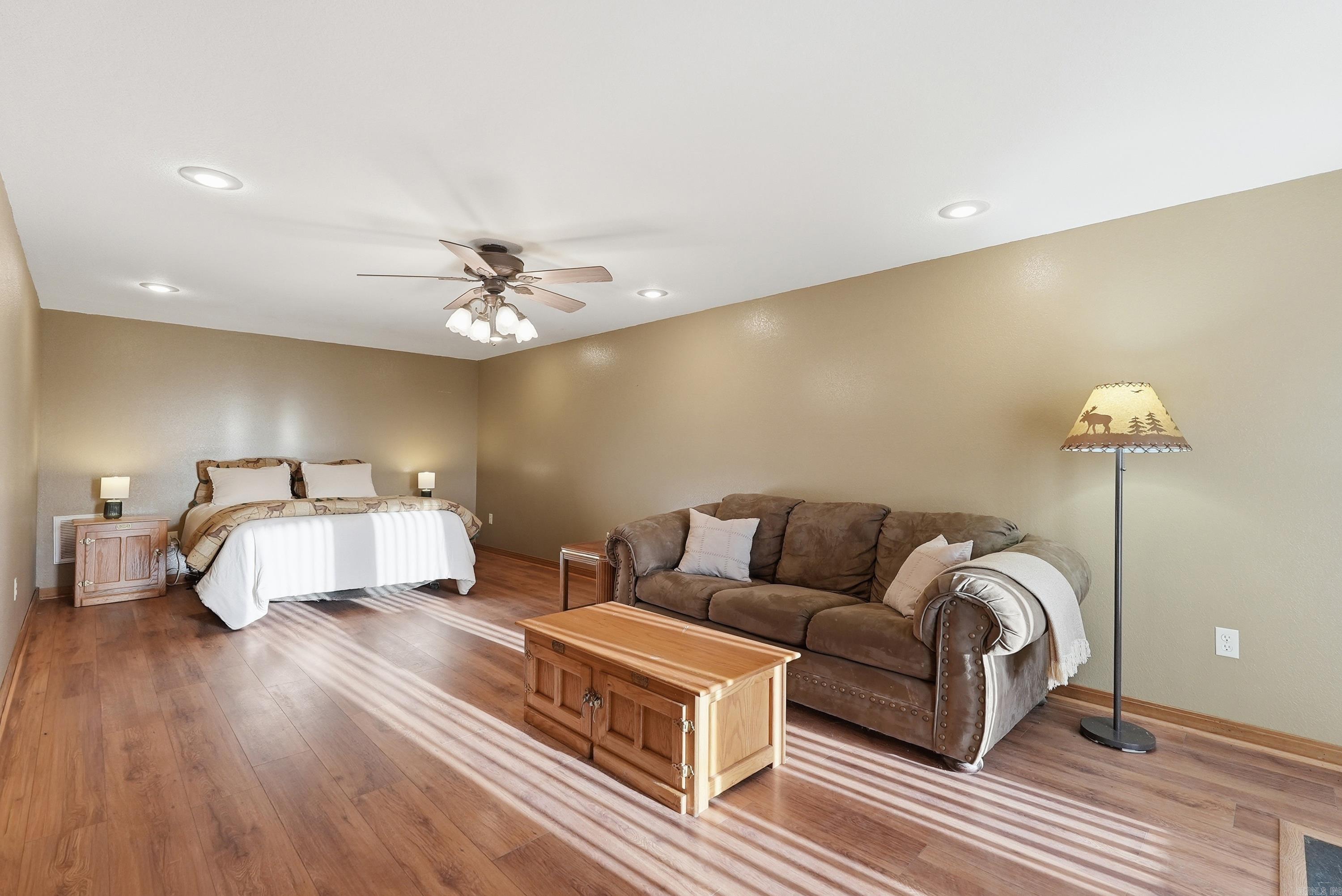 Watersedge Estates - Residential