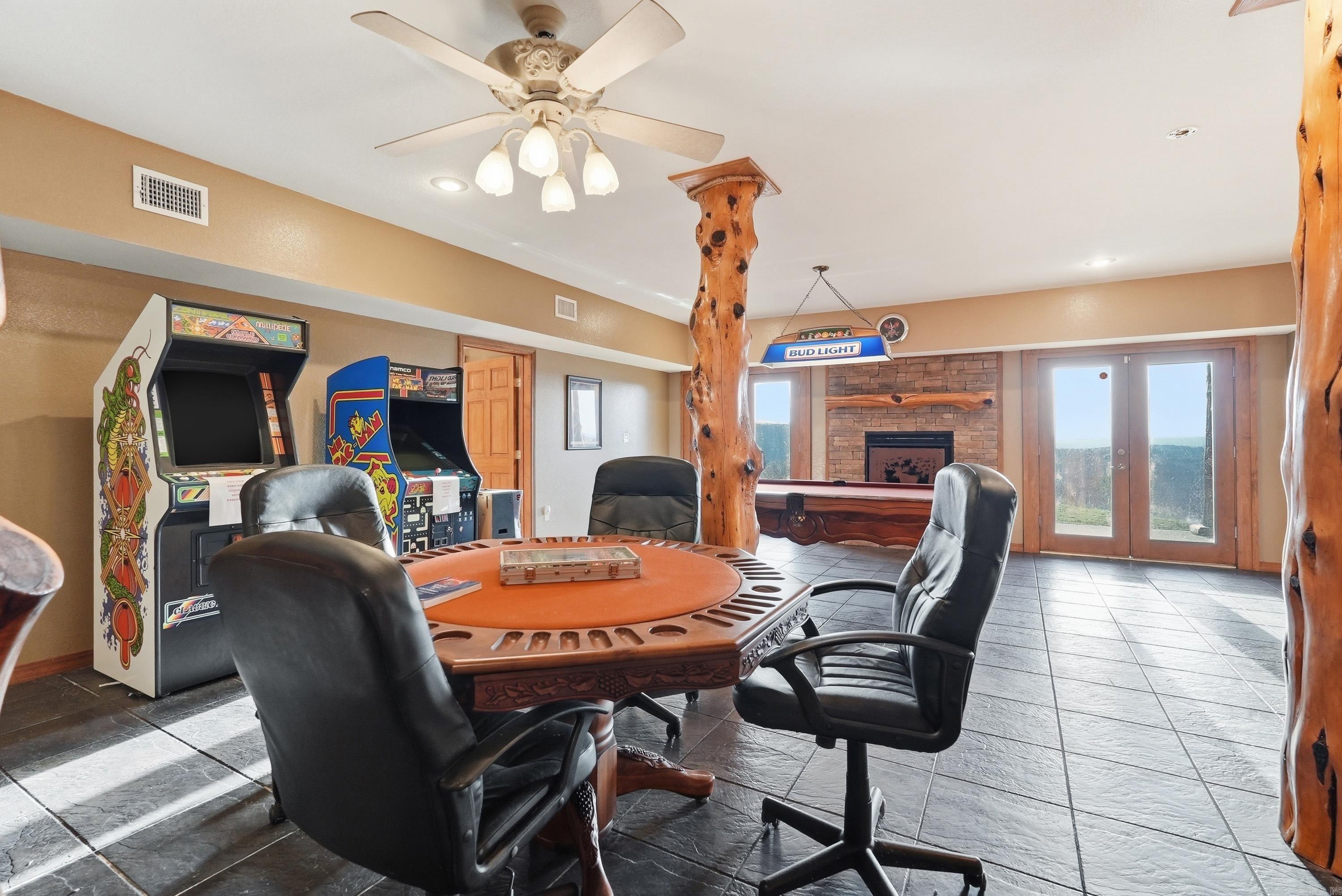 Watersedge Estates - Residential