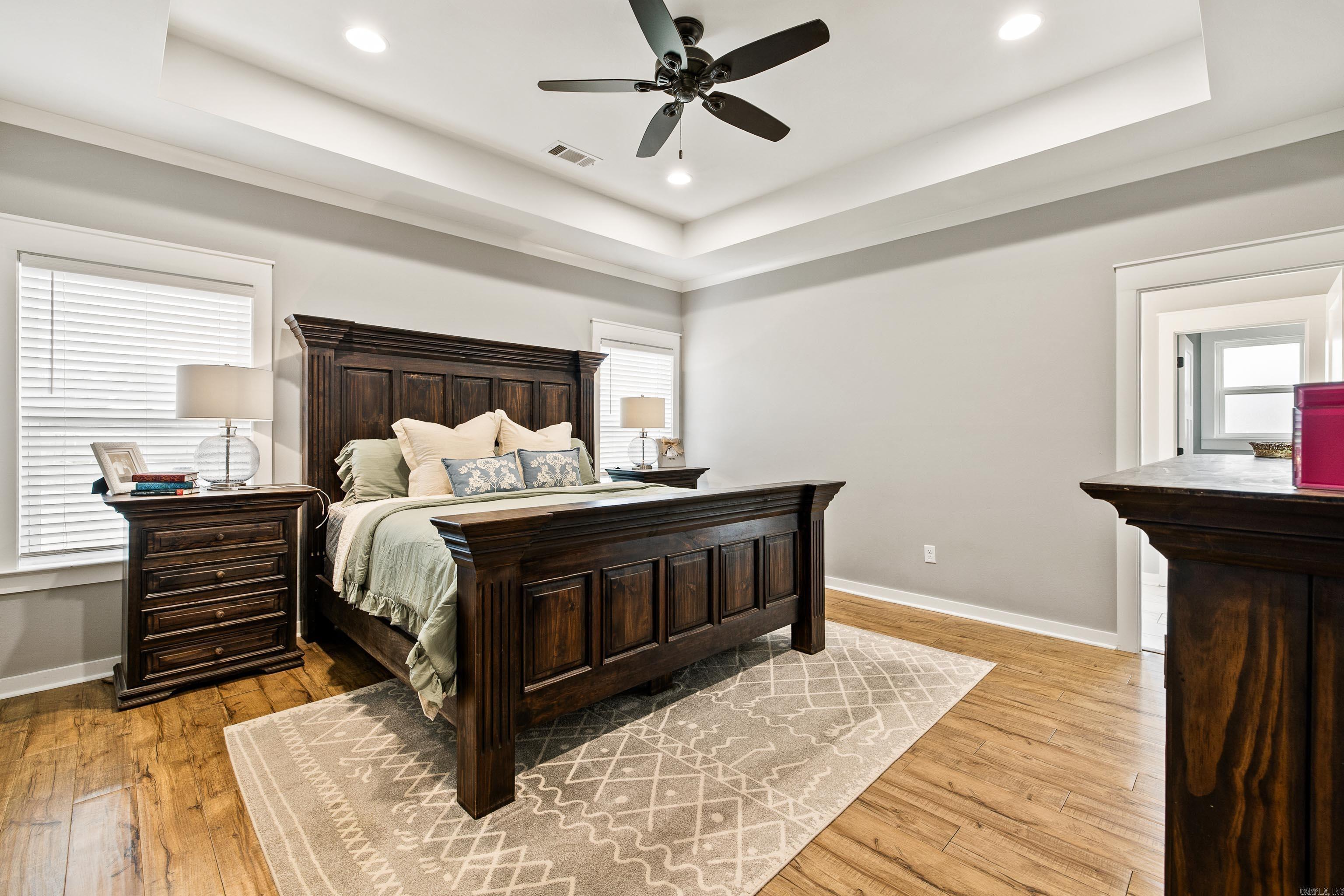 SPRINGDALE MANOR - Residential