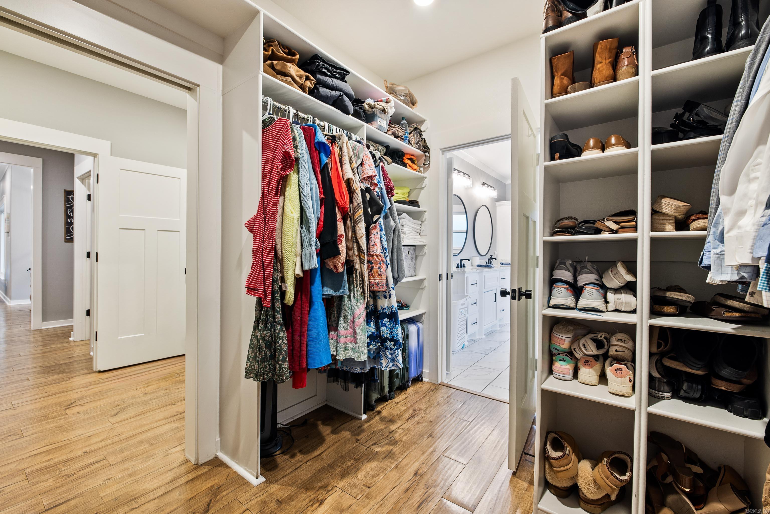 SPRINGDALE MANOR - Residential