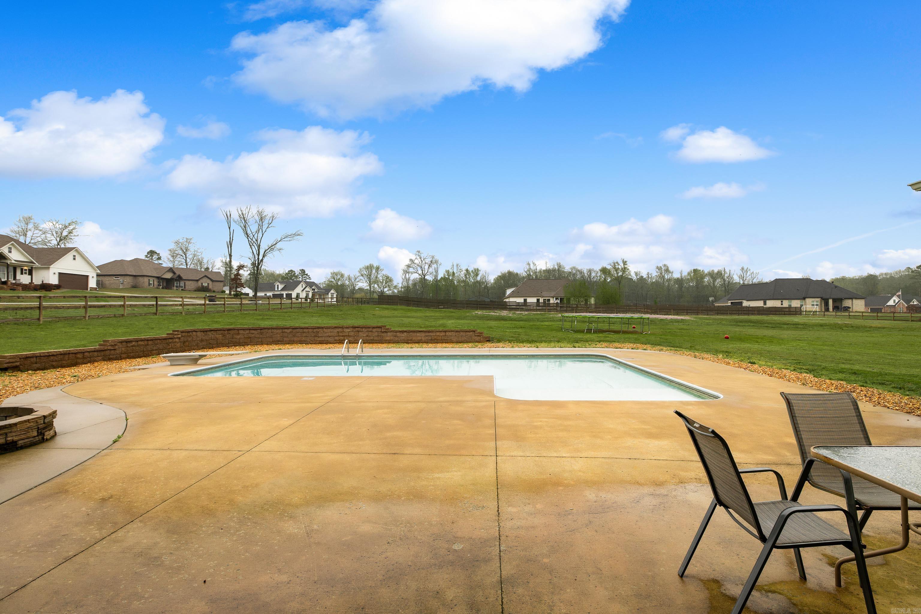 SPRINGDALE MANOR - Residential