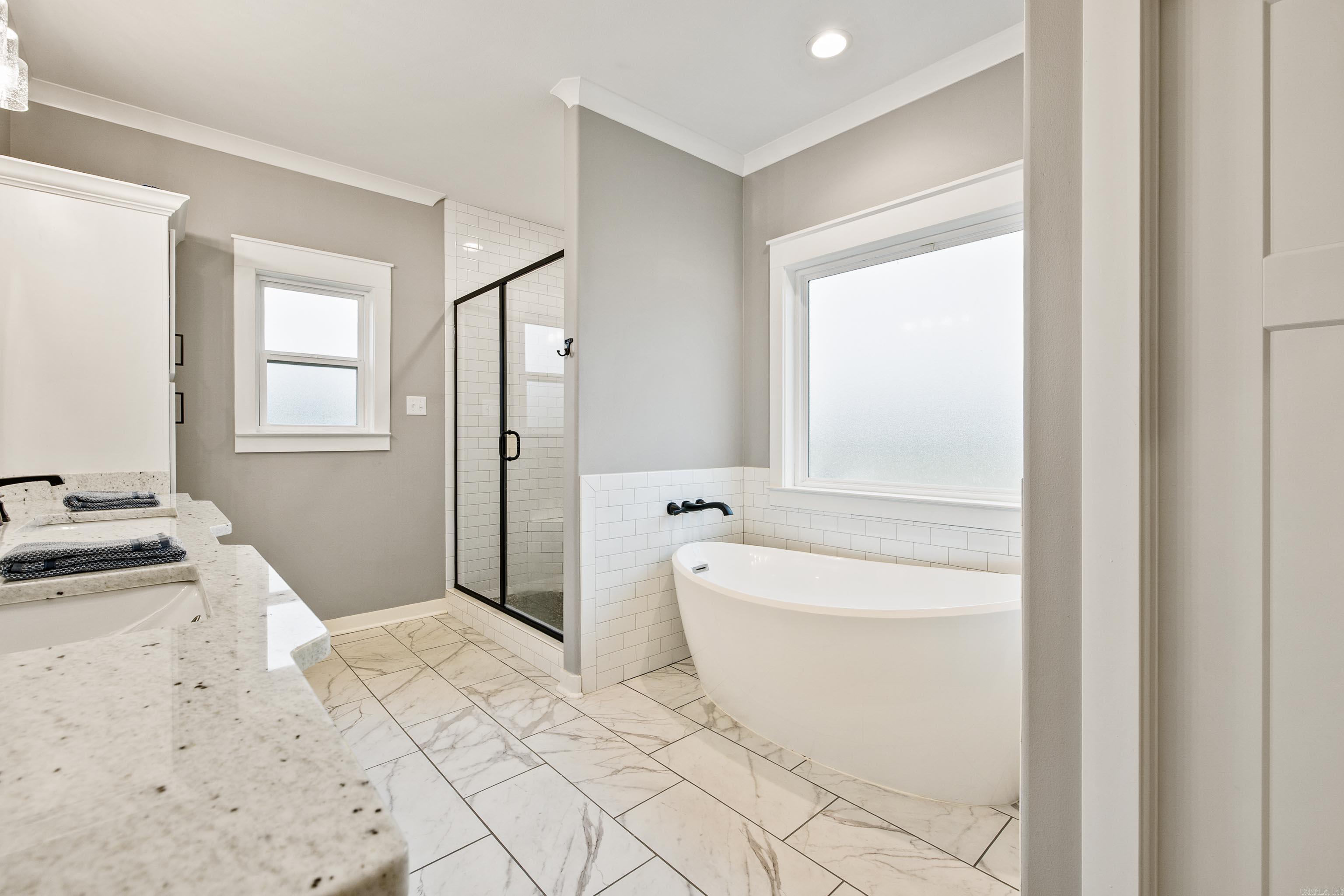 SPRINGDALE MANOR - Residential