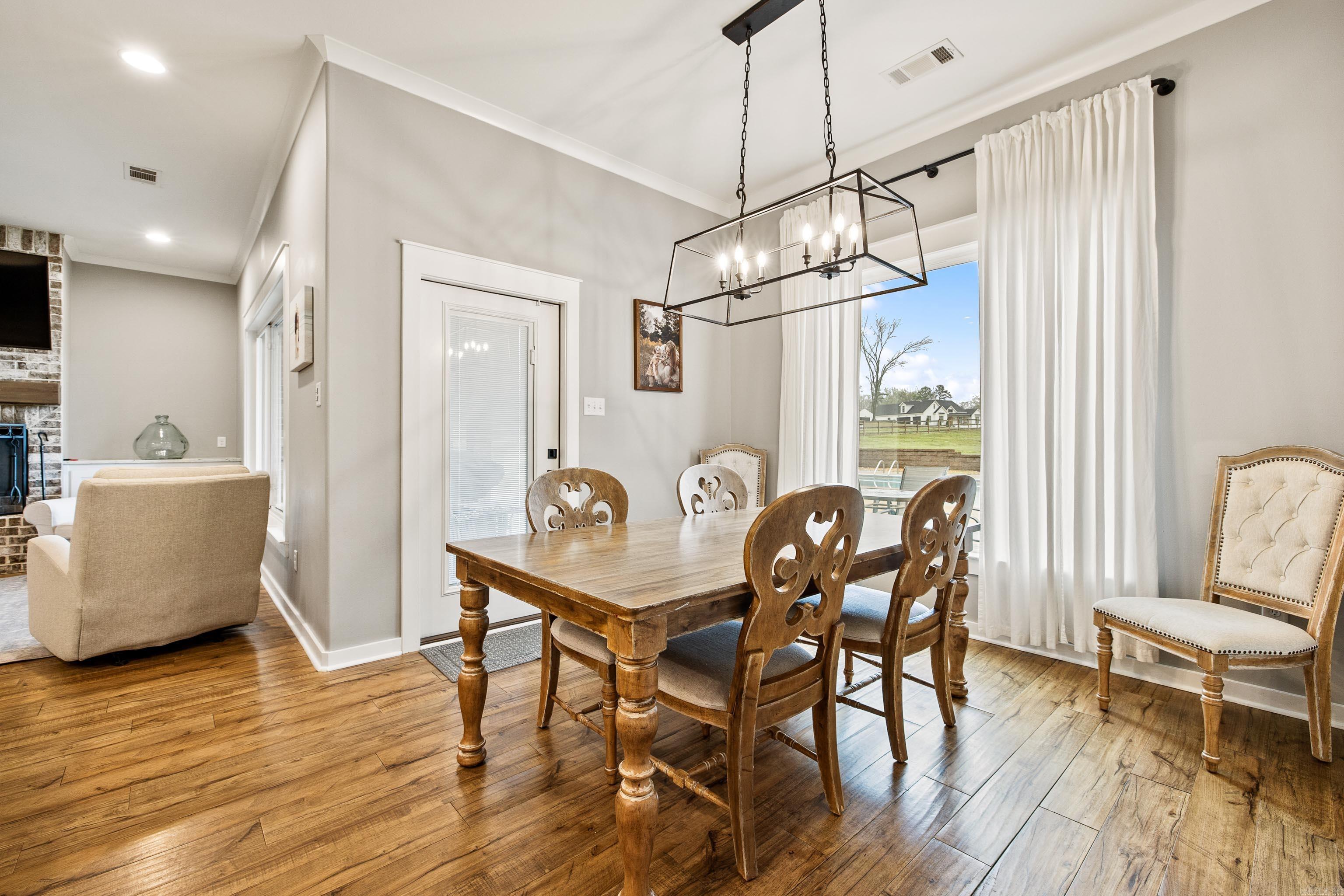 SPRINGDALE MANOR - Residential