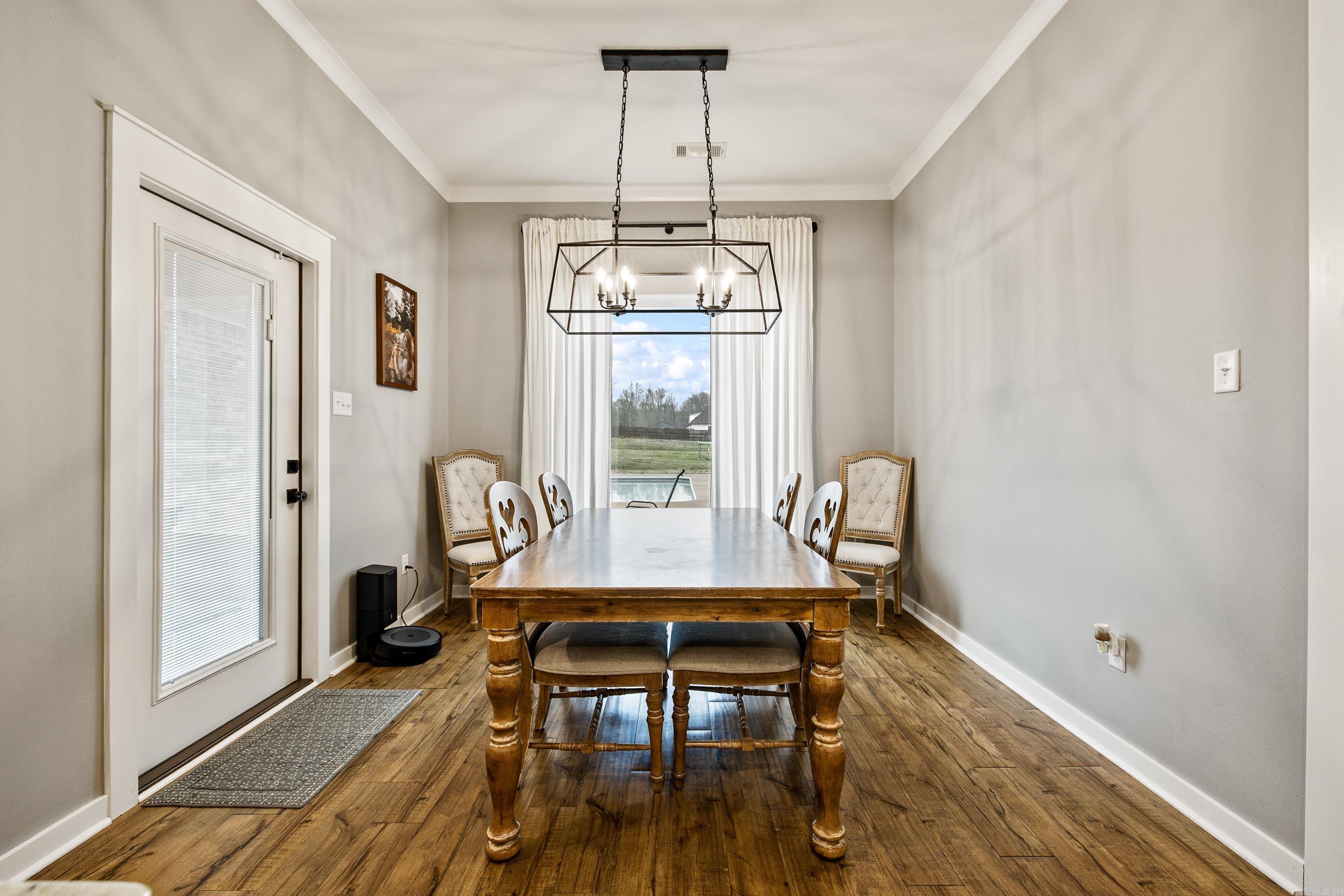 SPRINGDALE MANOR - Residential