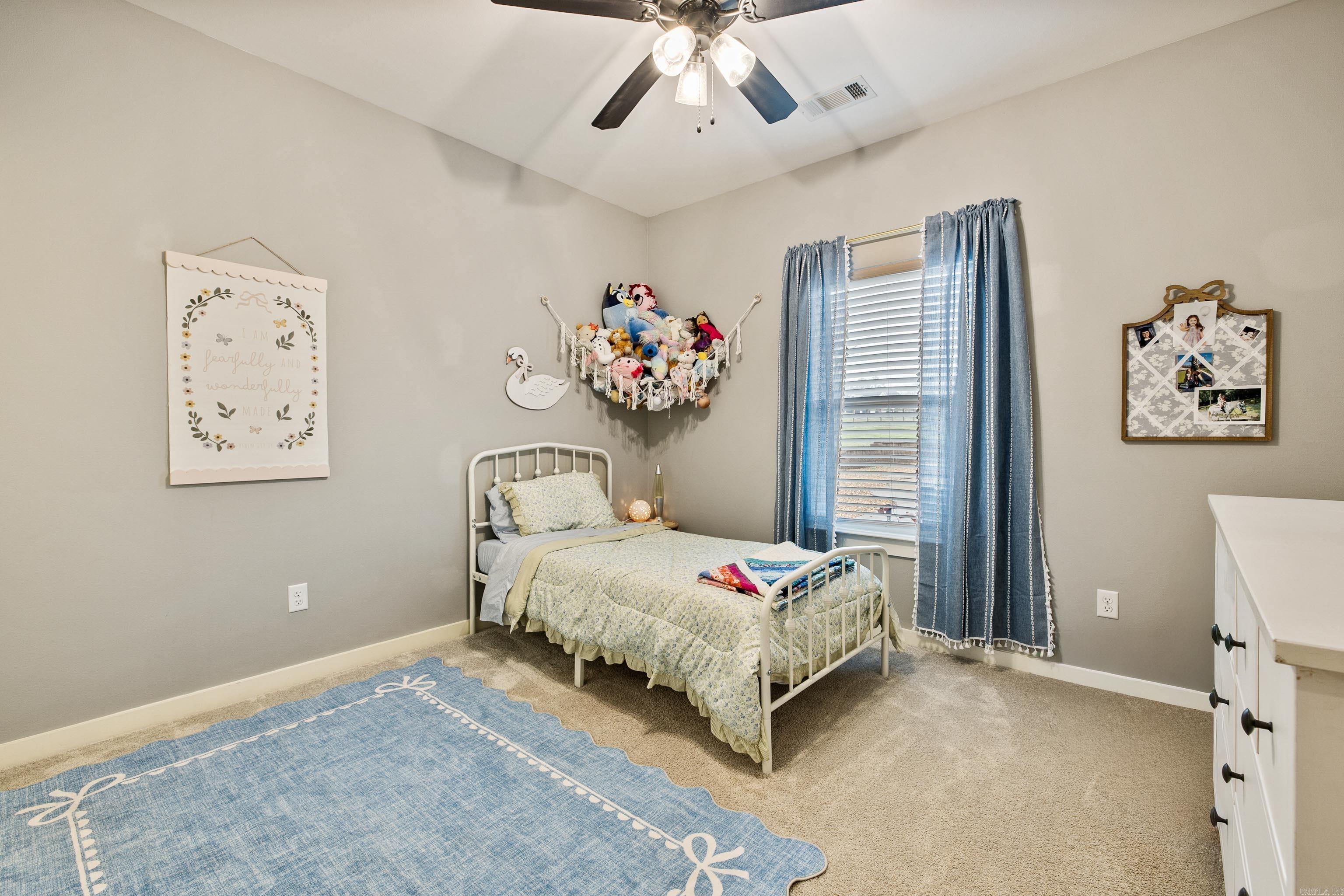 SPRINGDALE MANOR - Residential