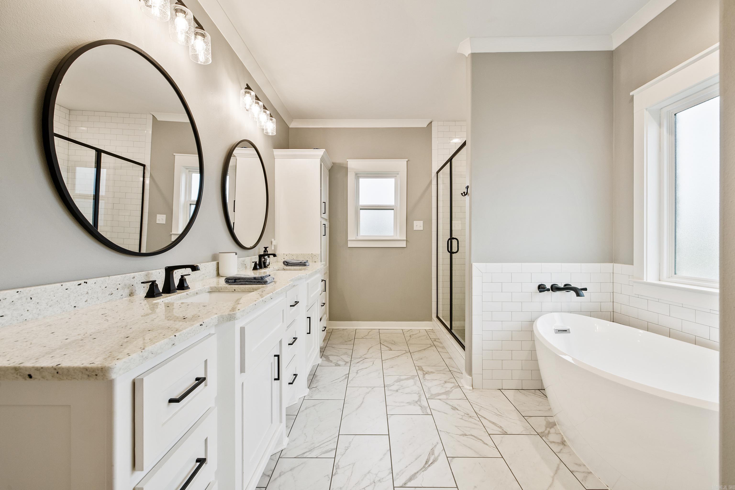 SPRINGDALE MANOR - Residential