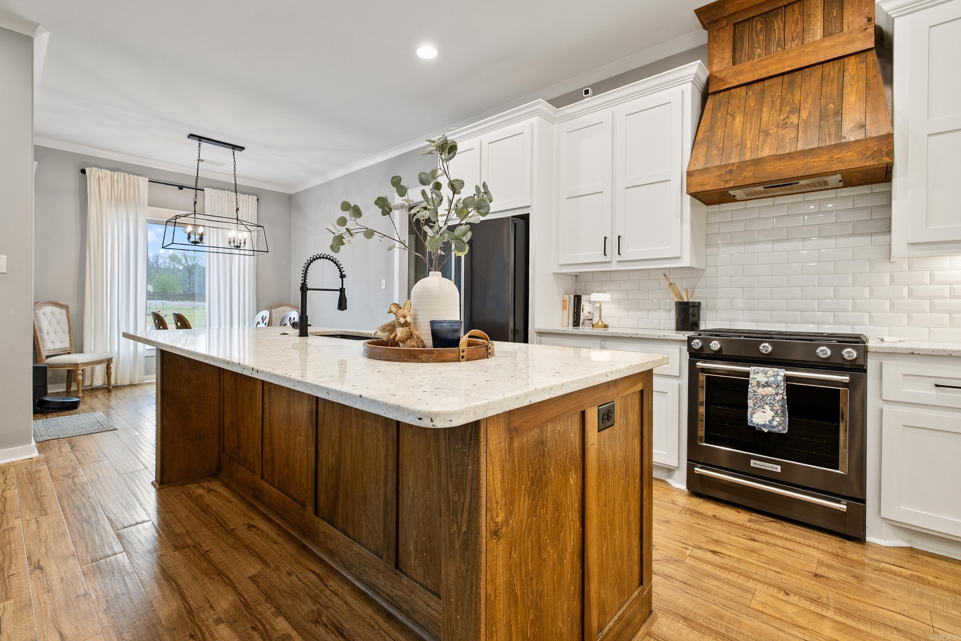 SPRINGDALE MANOR - Residential