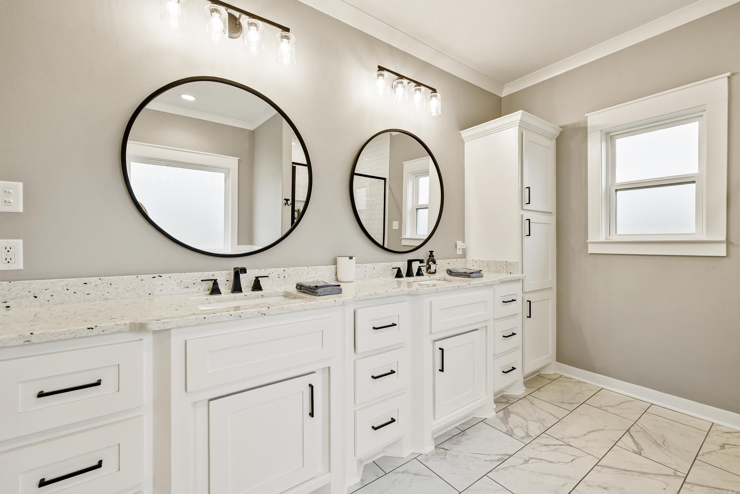 SPRINGDALE MANOR - Residential