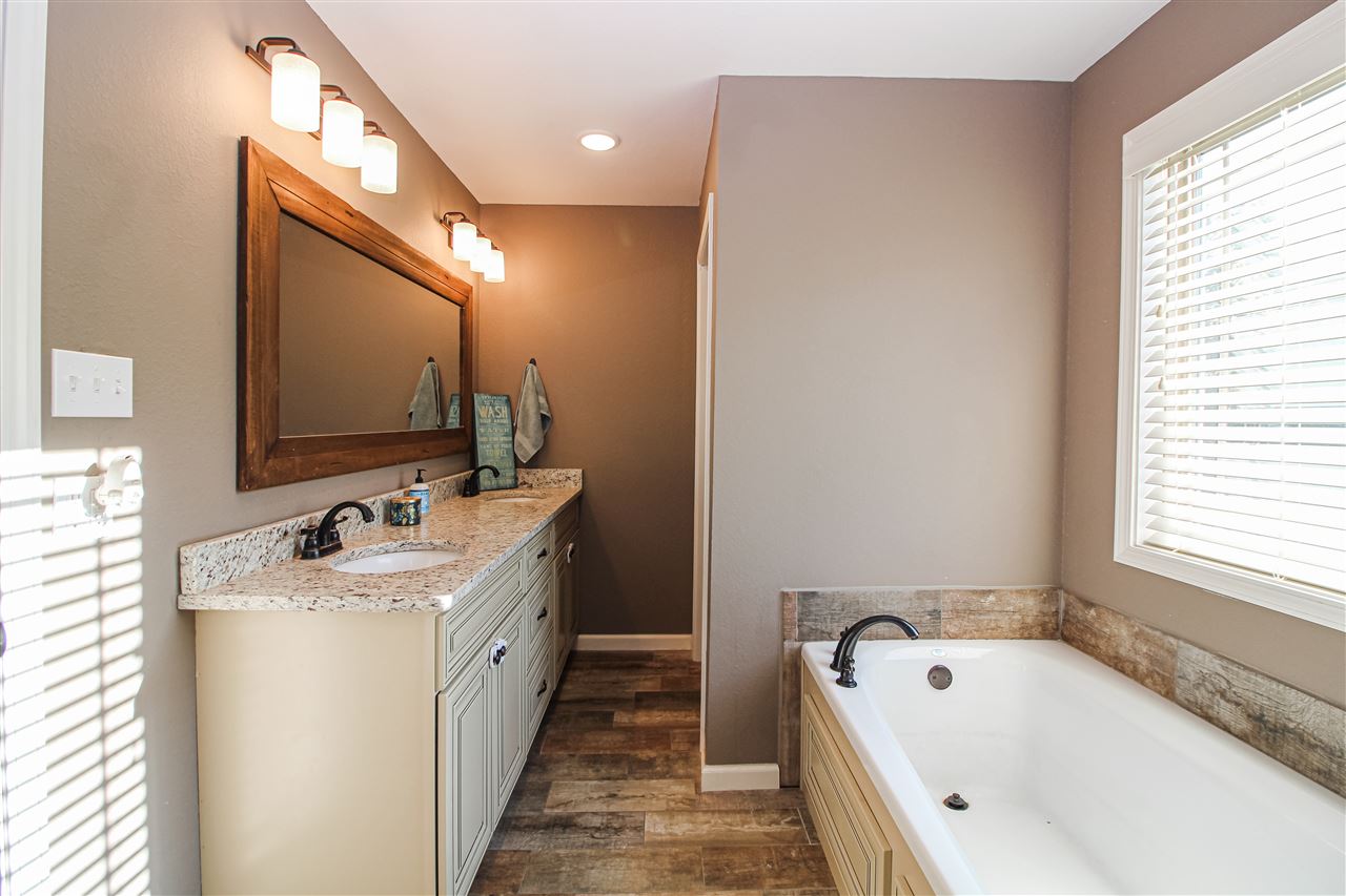 Register Estates III - Residential