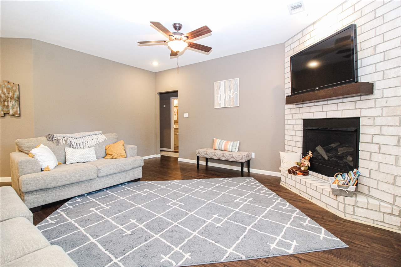 Register Estates III - Residential