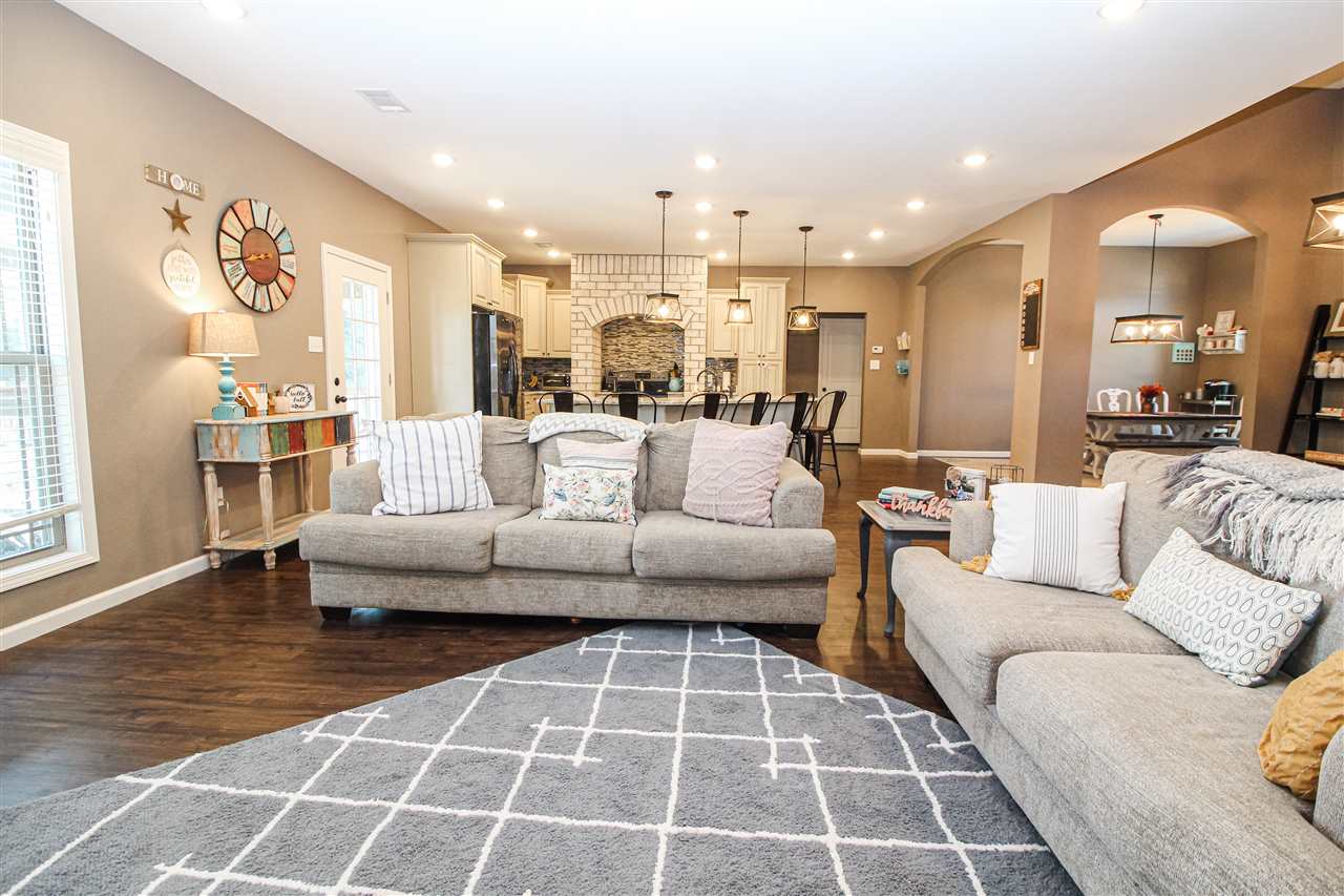 Register Estates III - Residential