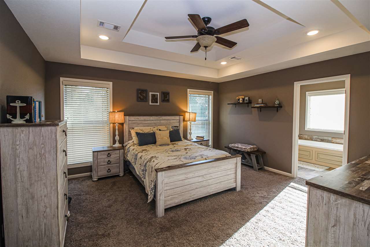 Register Estates III - Residential