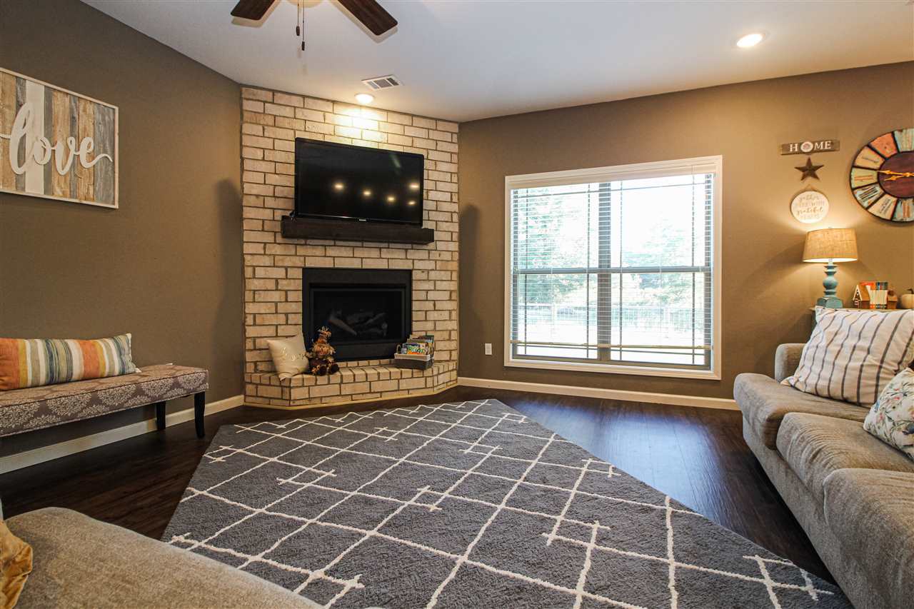 Register Estates III - Residential