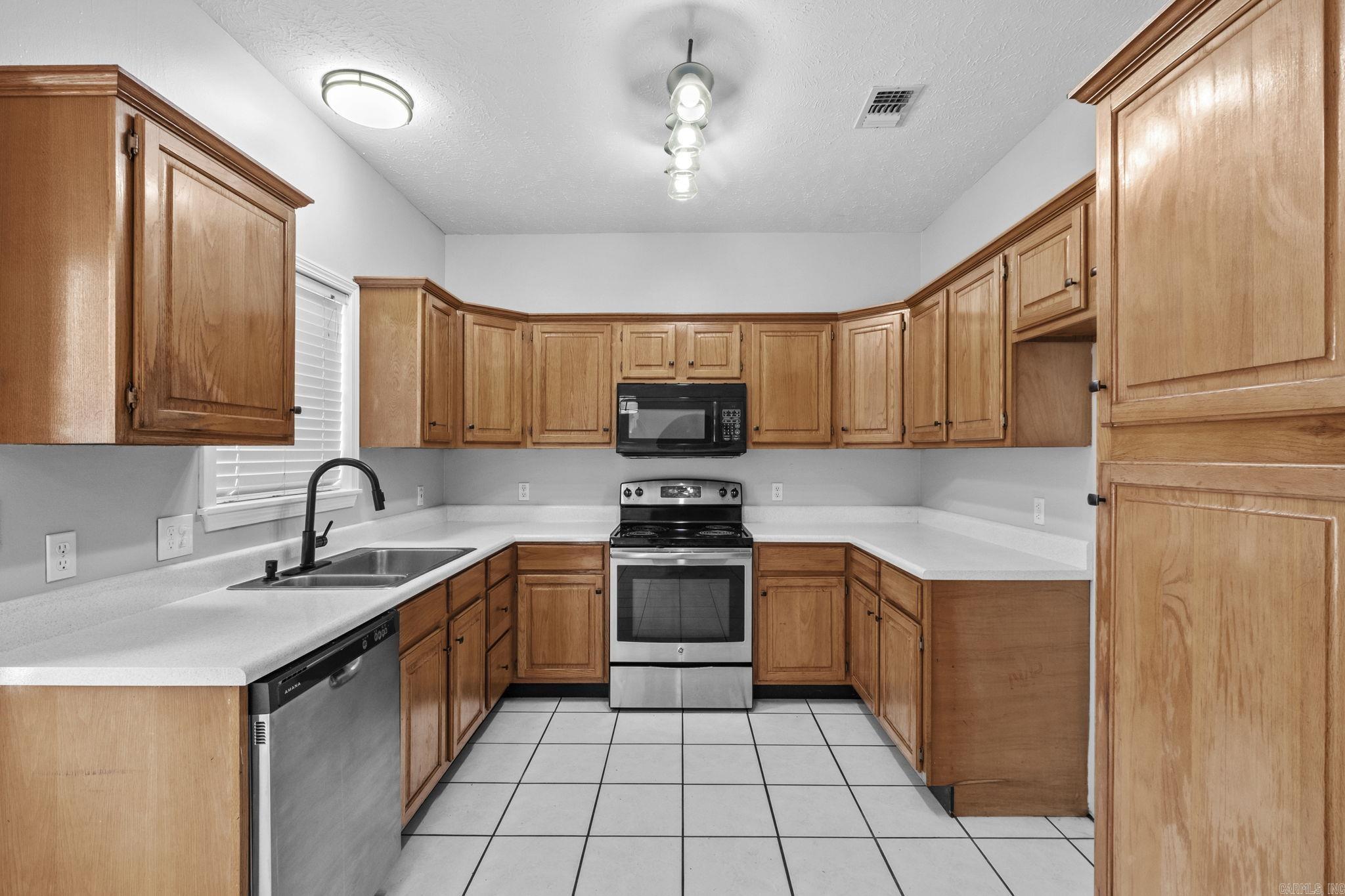 Country Wood Unit IV - Residential