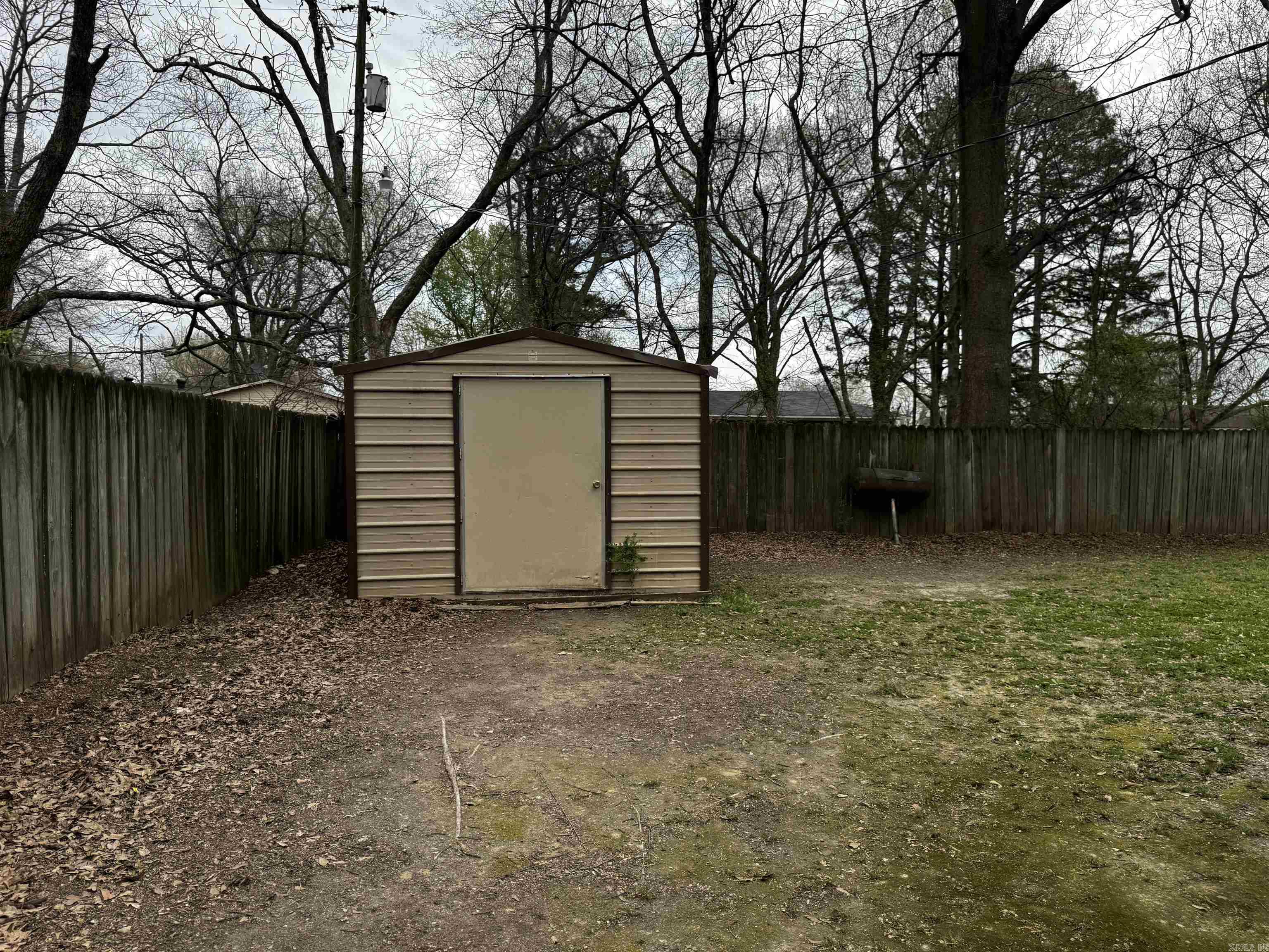 WOODS 2ND - Residential