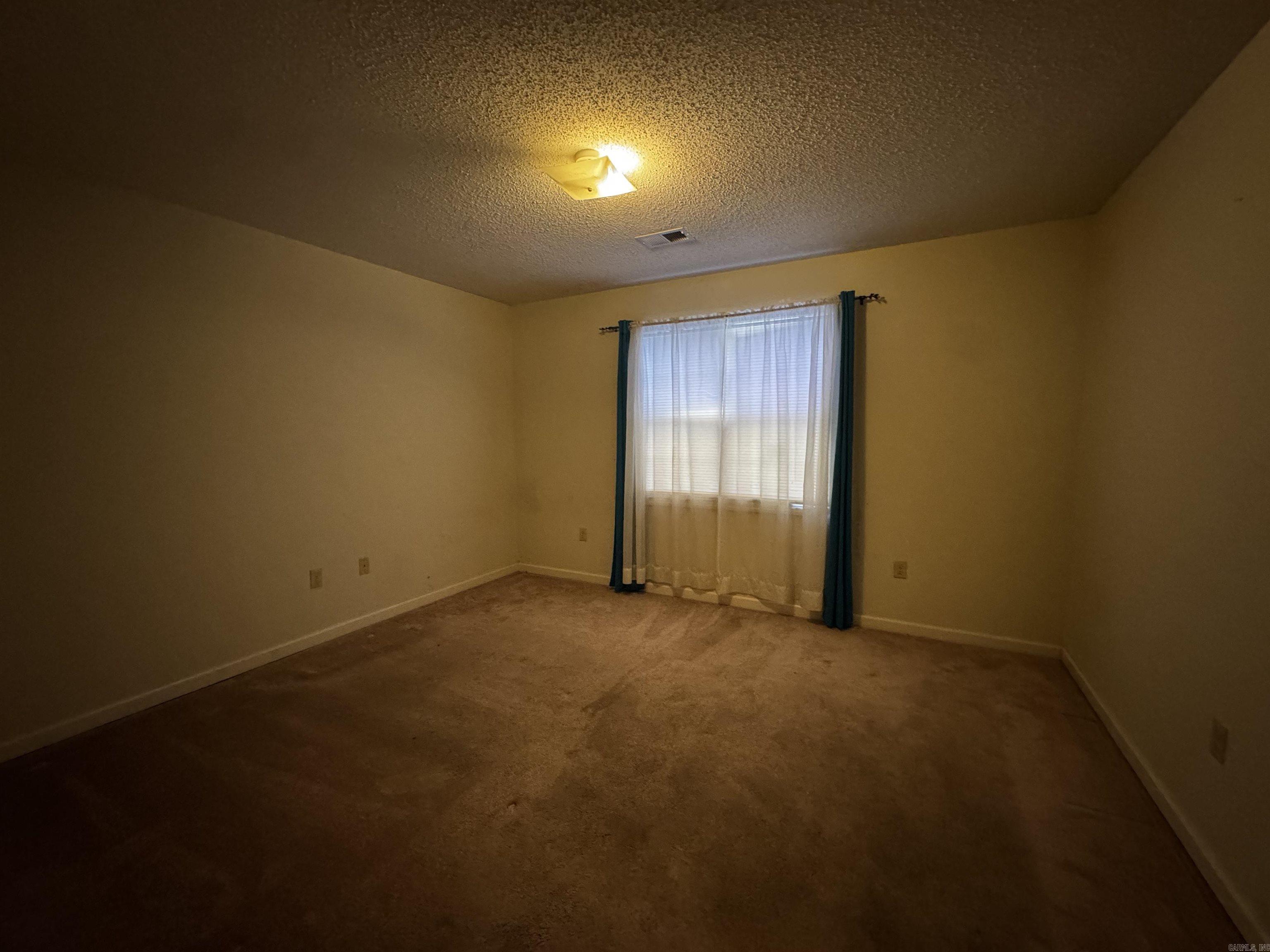 WOODS 2ND - Residential