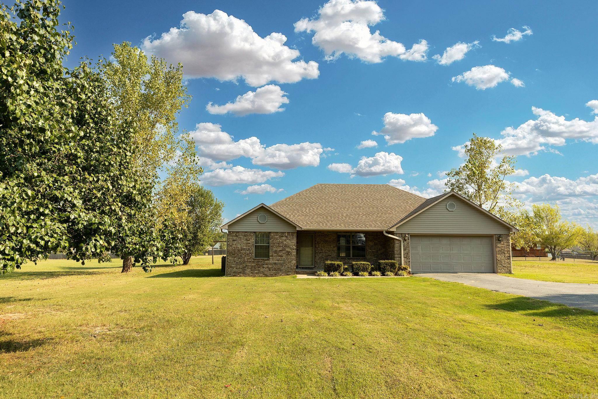 ARROWHEAD MEADOWS - Residential