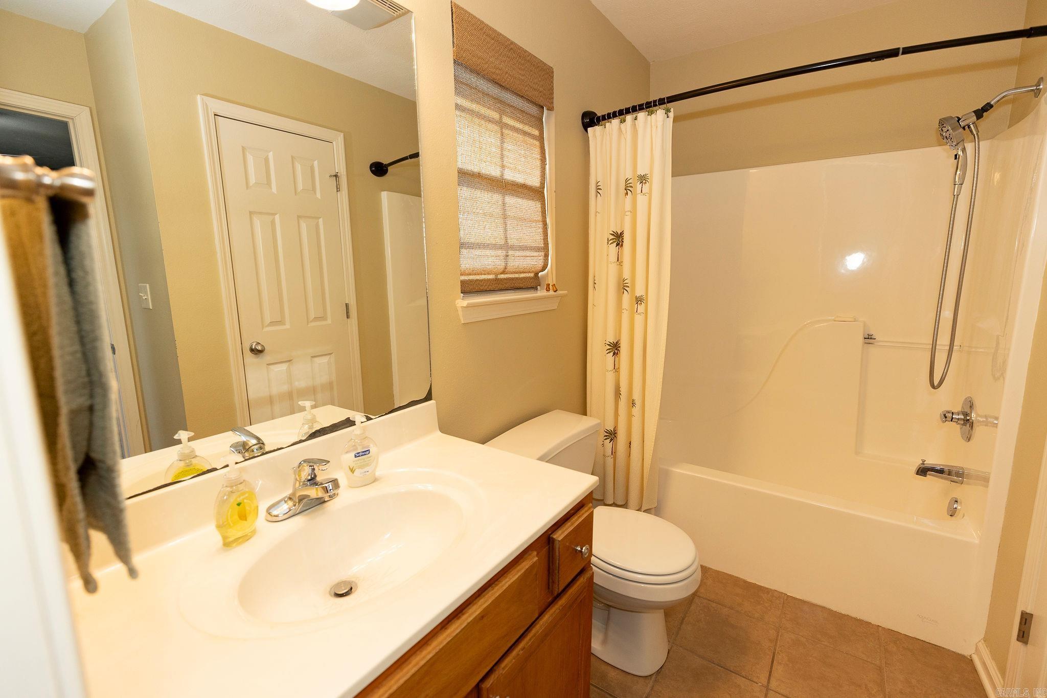 ARROWHEAD MEADOWS - Residential