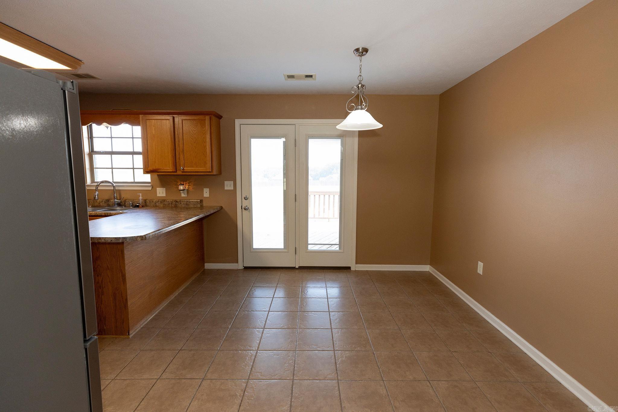 ARROWHEAD MEADOWS - Residential