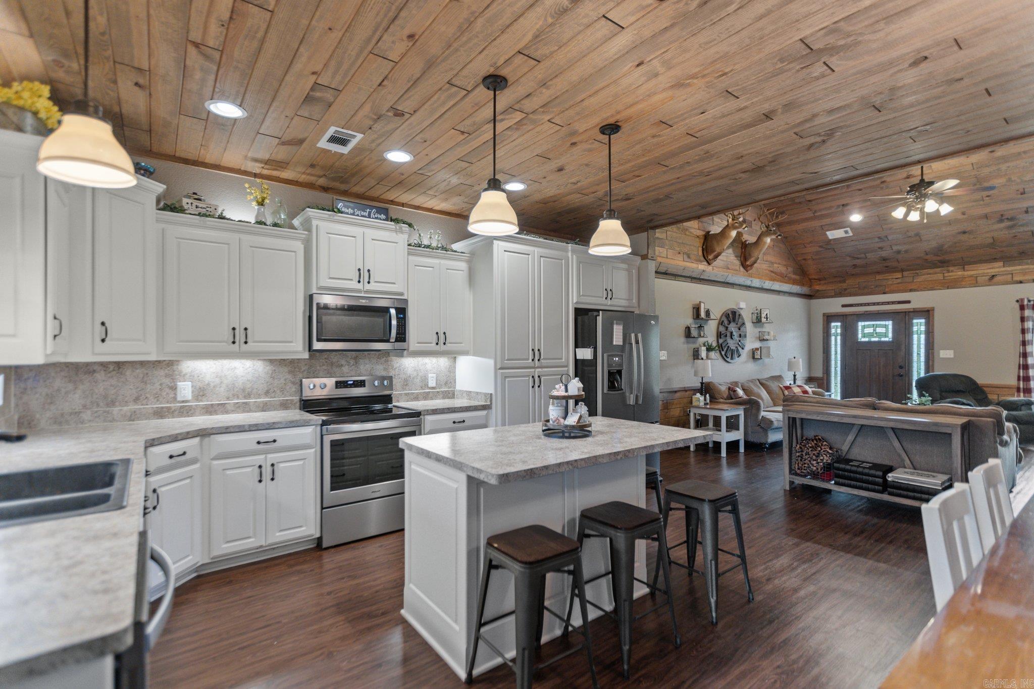 Metes & Bounds - Residential