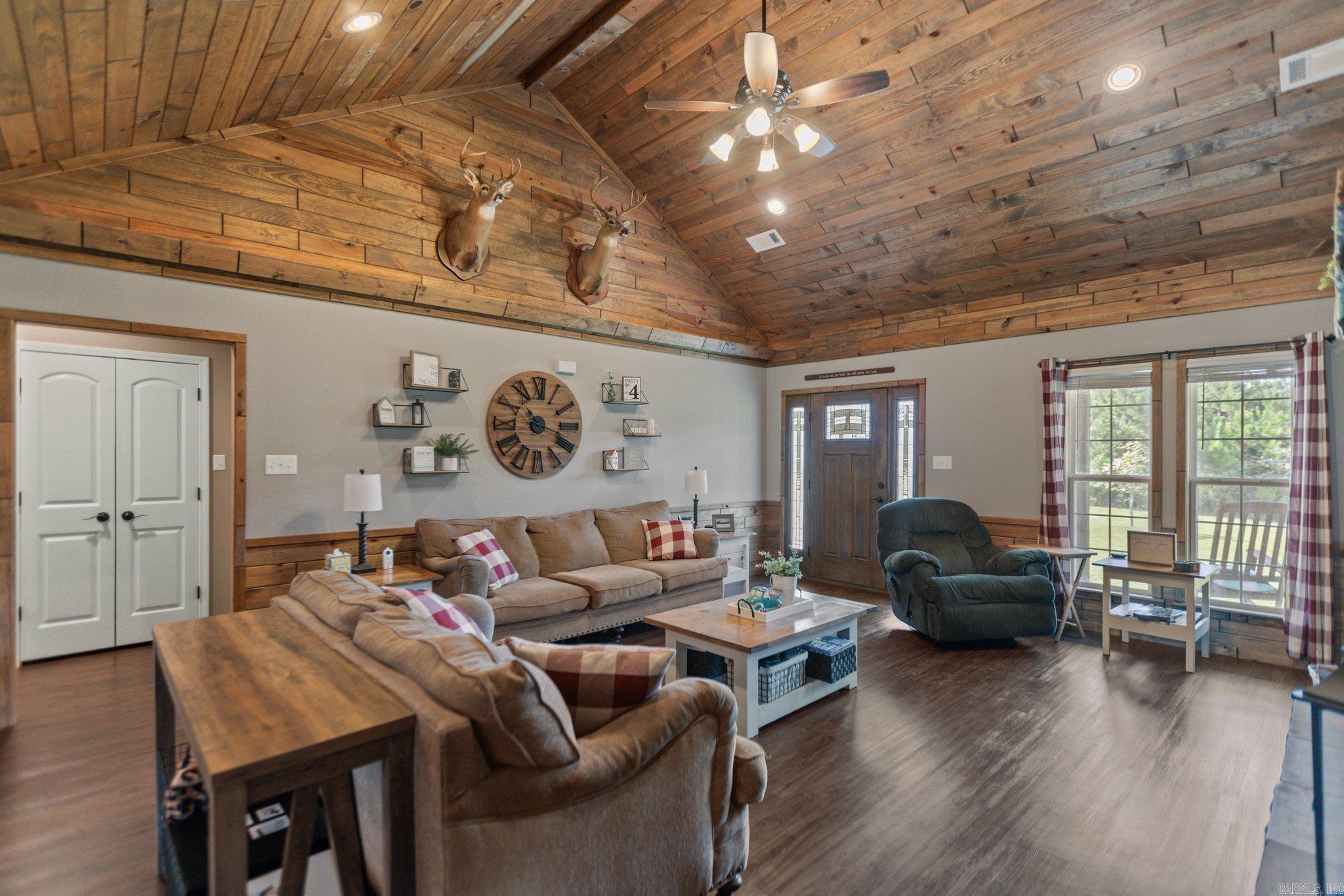 Metes & Bounds - Residential