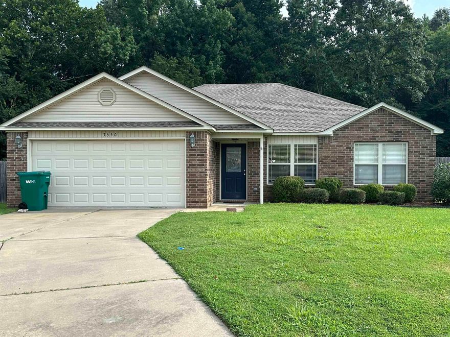 NICE HOUSE IN CUL-DE-SAC,SOME NEW FLOORING AND PAINT. COVERED BACK PATIO, OPEN PLAN,SPLIT BEDROOM.AGENTS PLEASE SEE REMARKS