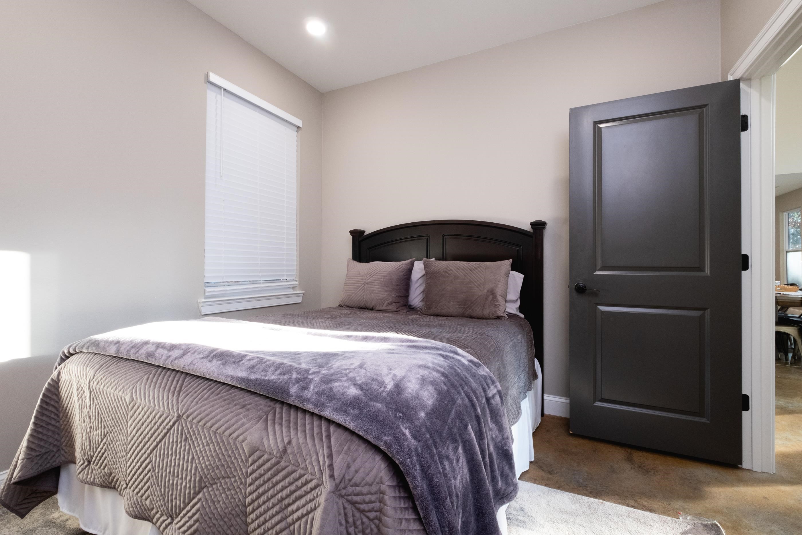 Lake View - Residential