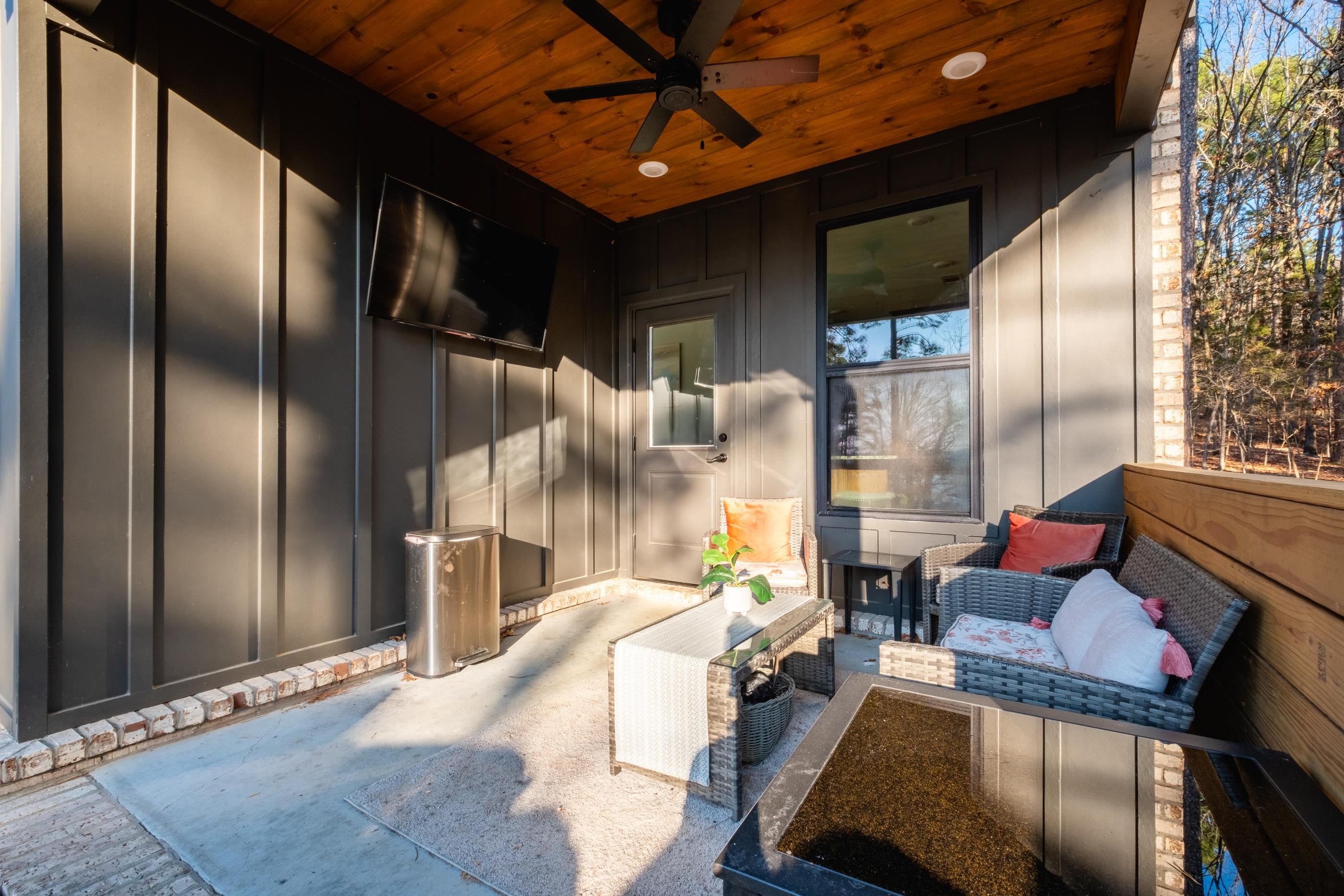 Lake View - Residential