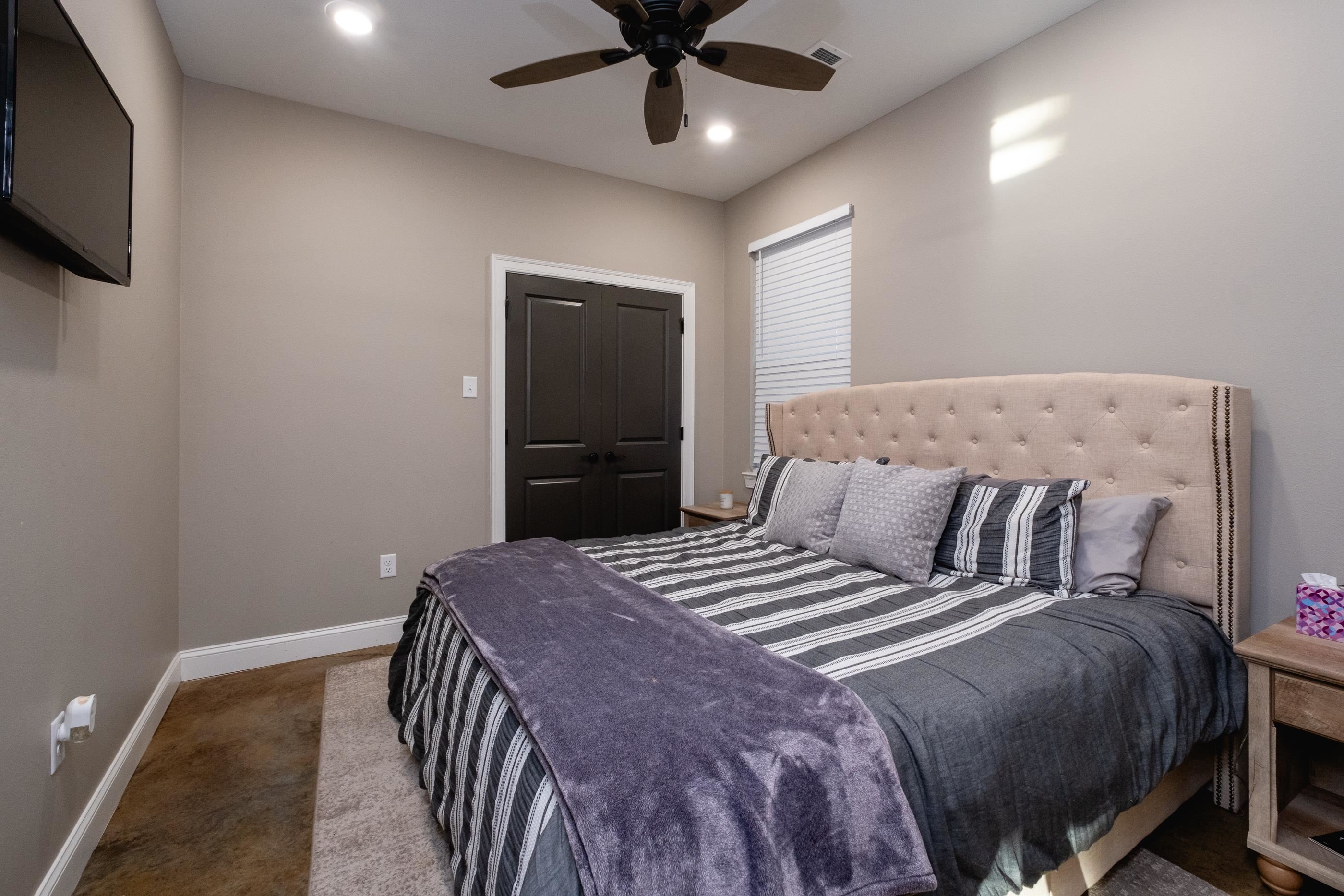 Lake View - Residential