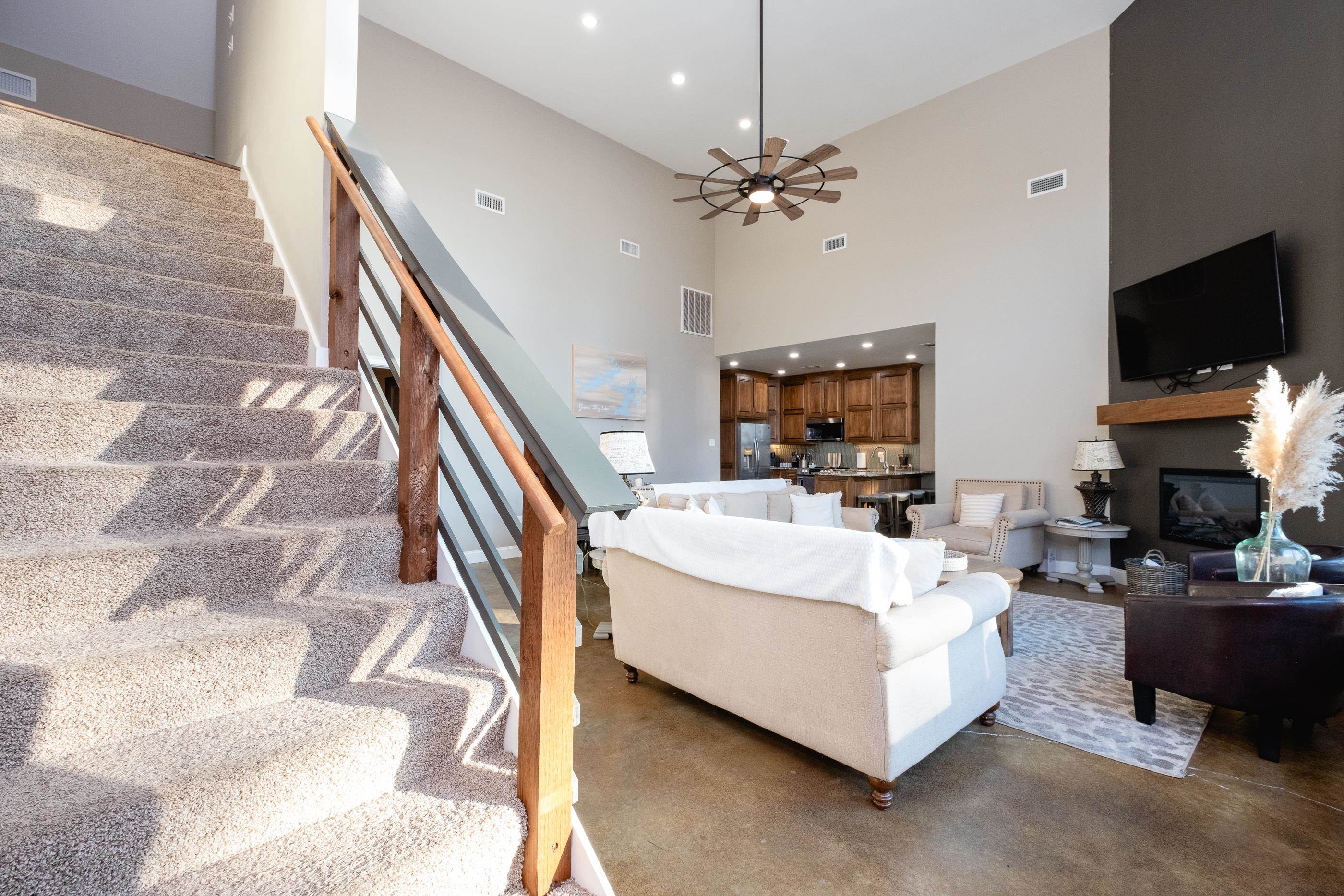 Lake View - Residential