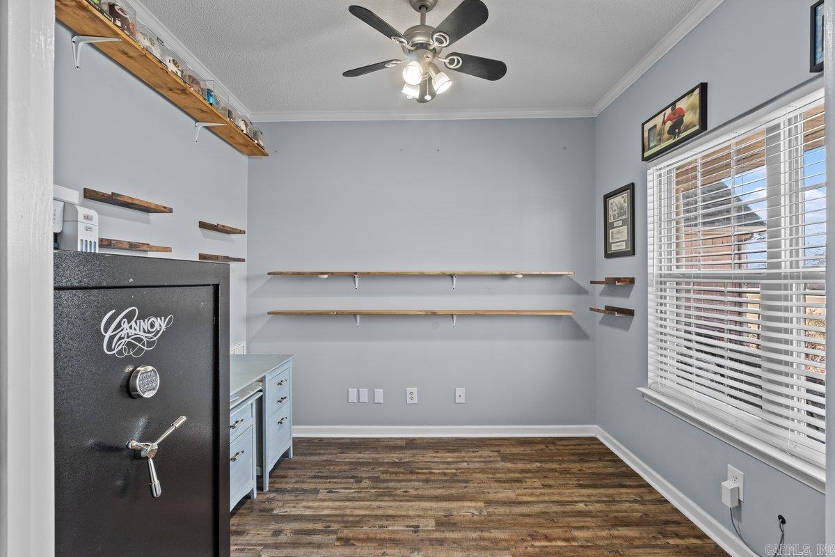 DELTA ACRES - Residential