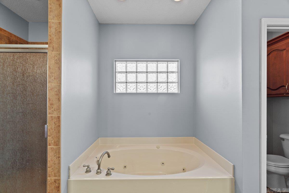 DELTA ACRES - Residential